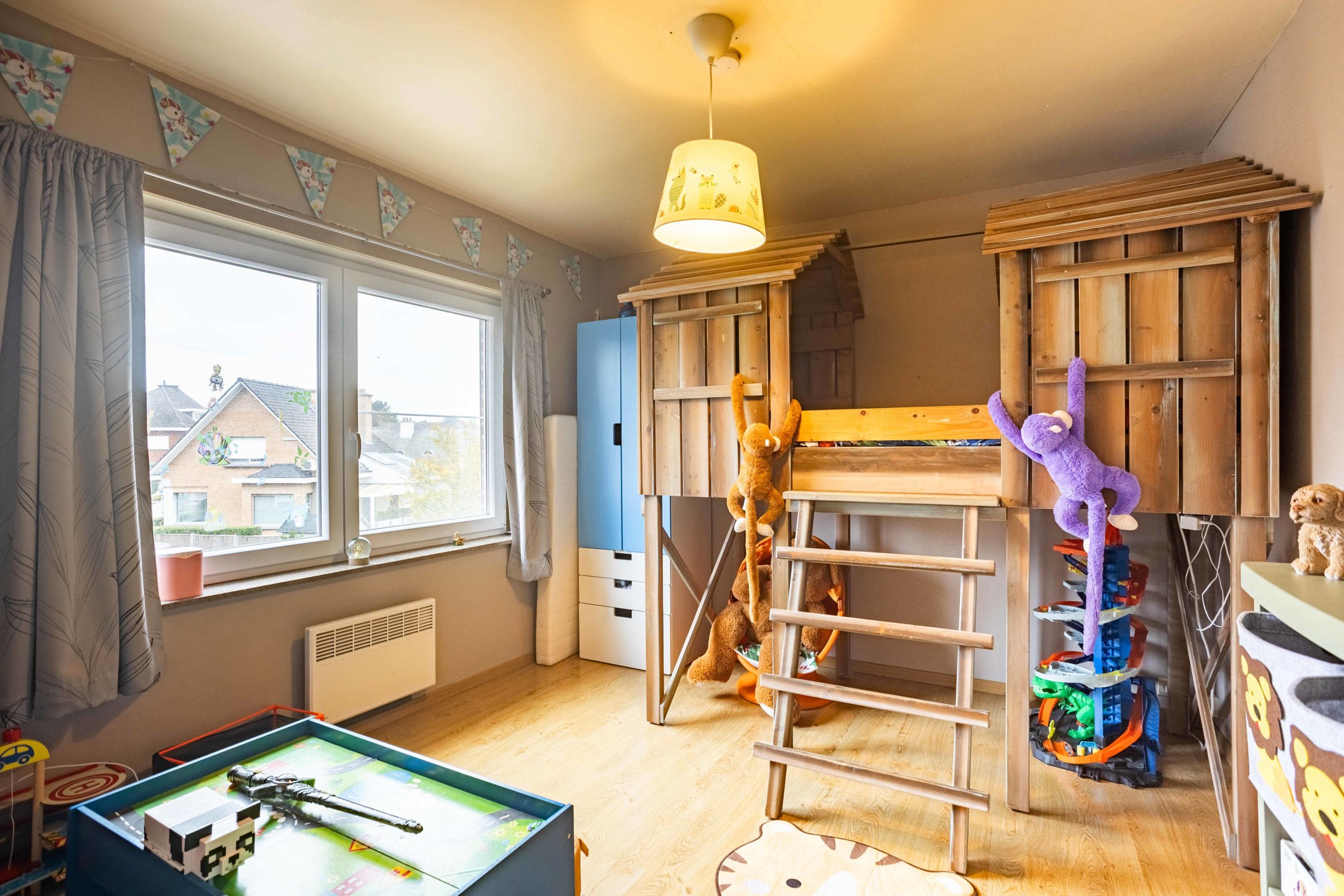 Goed gelegen, statige woning met garage & tuin!  foto 16