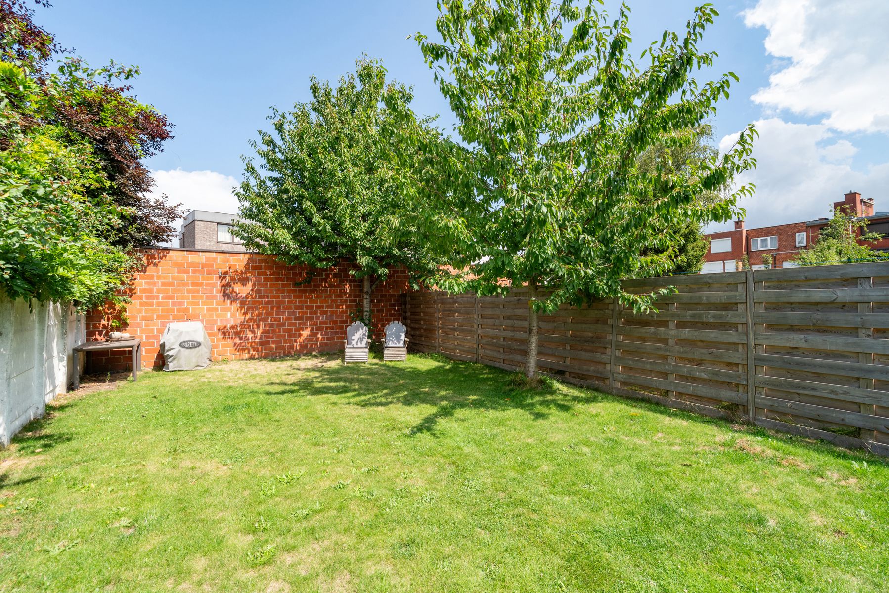 Volledig gerenoveerde rijwoning met stadstuin in Aalst foto 25