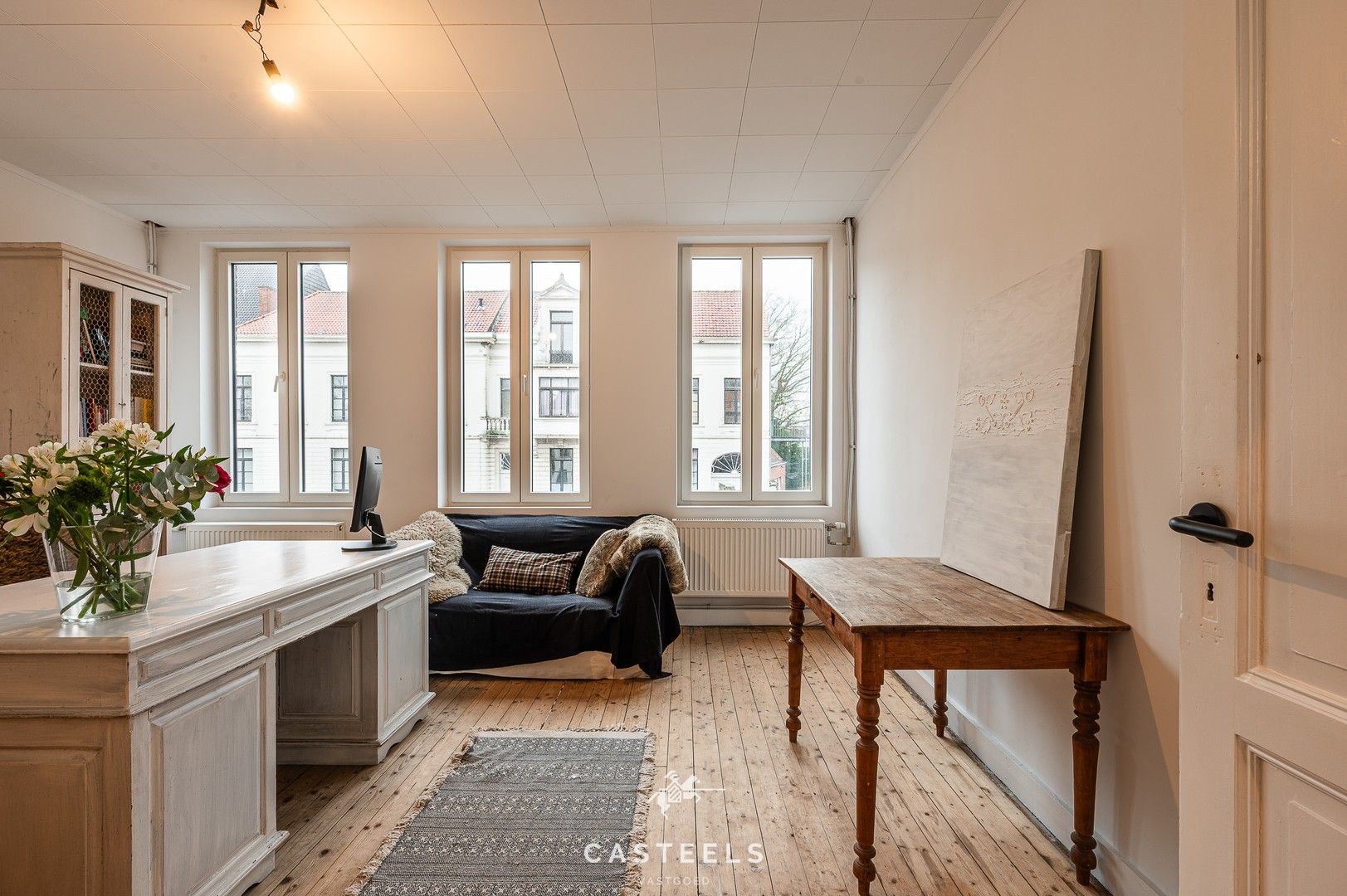 Instapklare stadswoning nabij station Brugge met tuin en studio foto 15