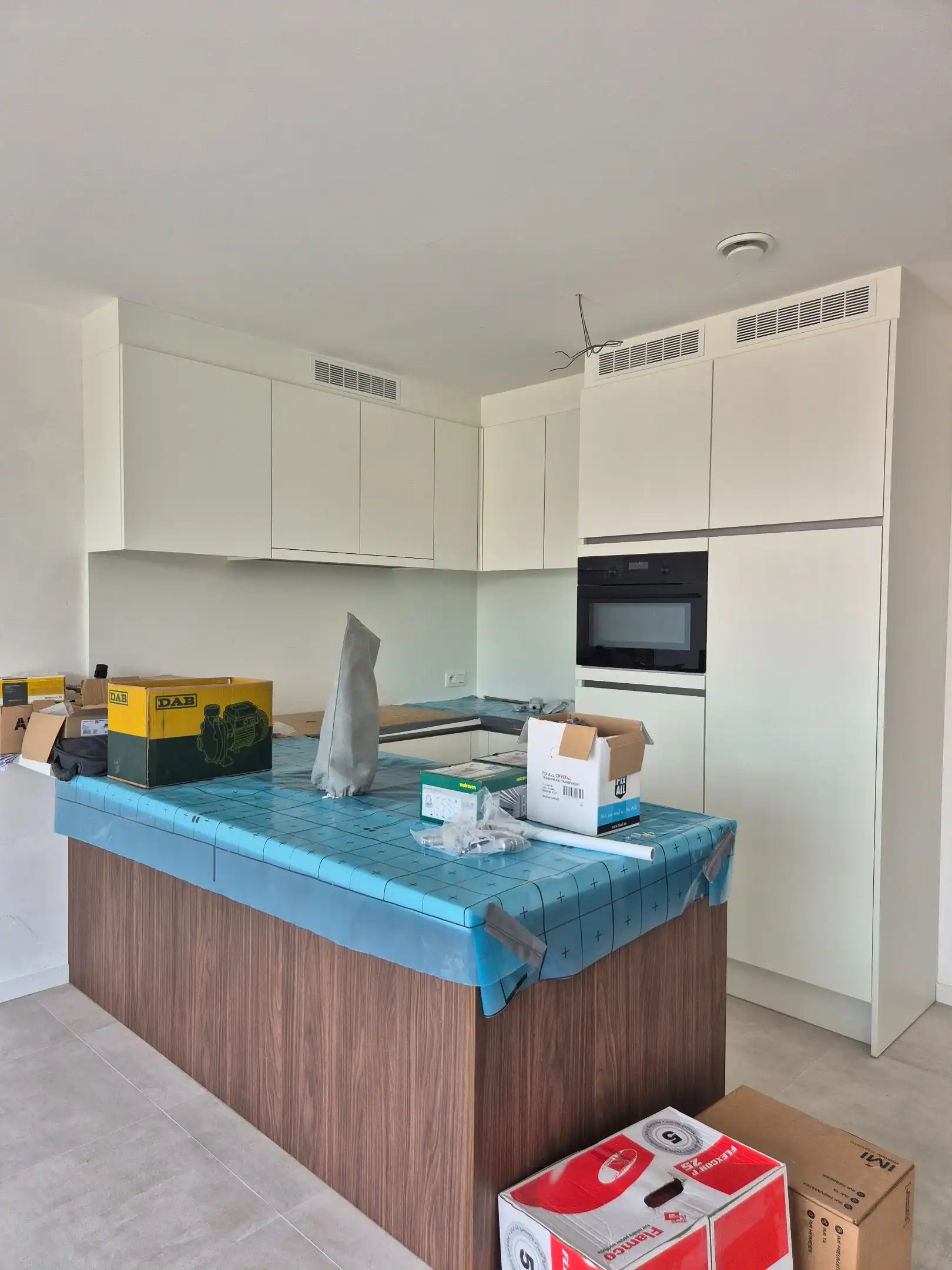 Nieuwbouwappartement met 2 slaapkamers en terras foto 5