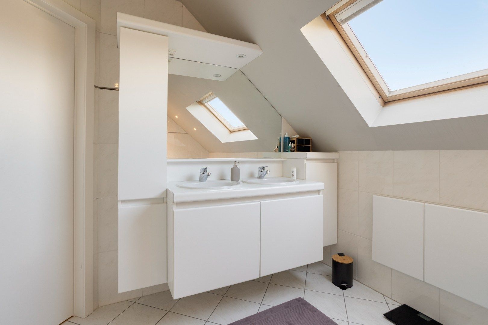 Prachtige open bebouwing met 3 slaapkamers in een rustige buurt! foto 16