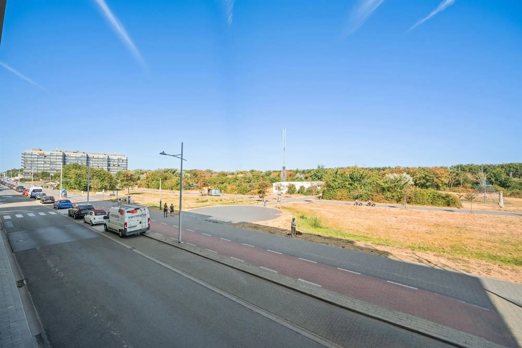 Luxueus (quasi nieuw) appartement vlakbij het strand!  foto 18