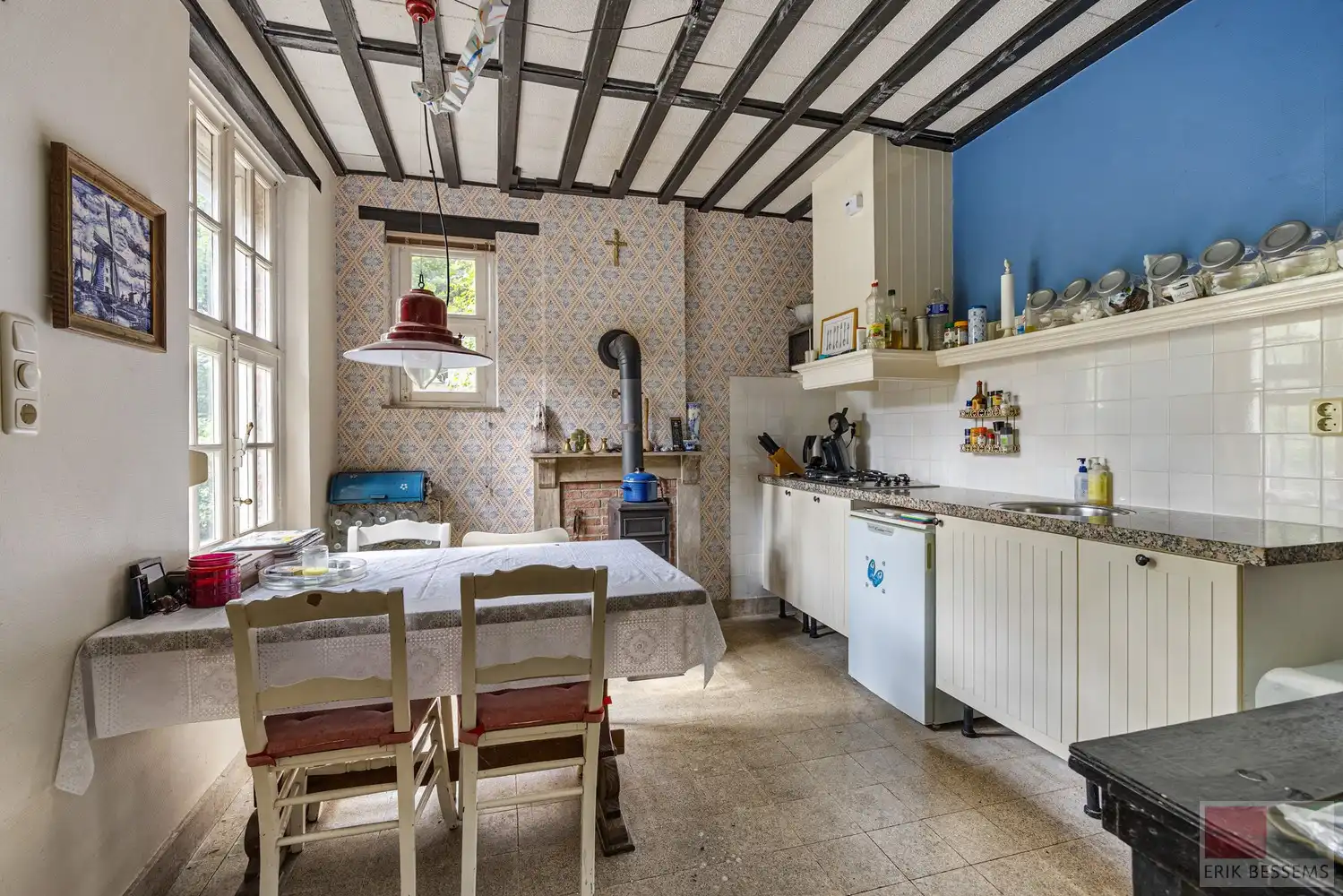 Uitzonderlijke boswoning foto 9