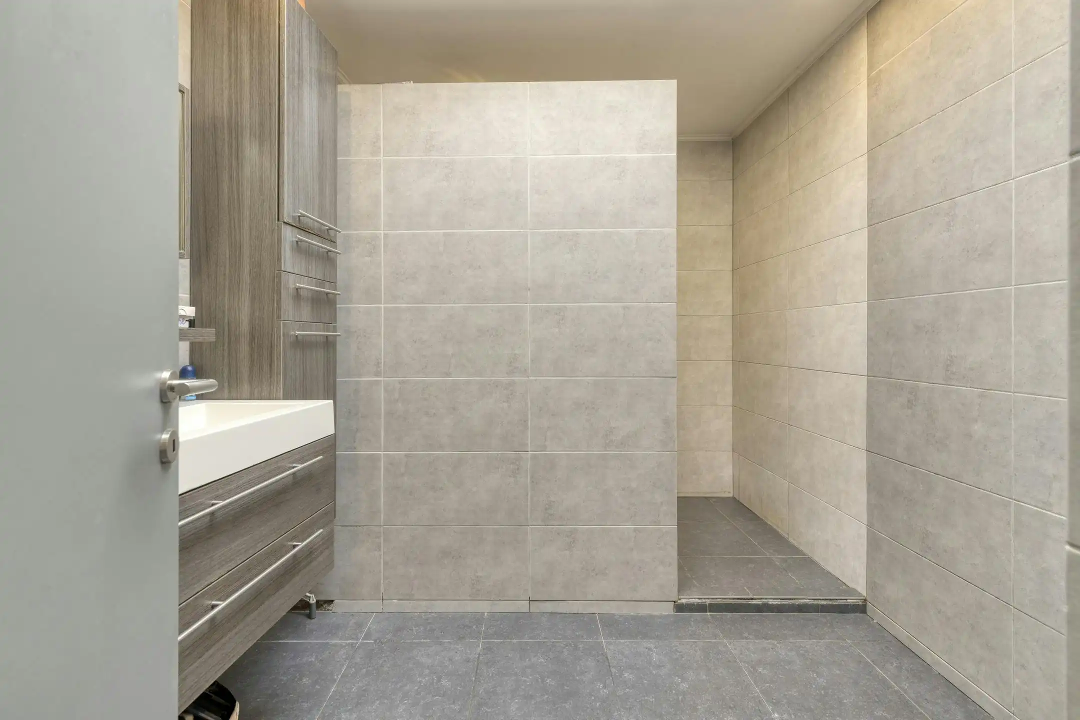 Gerenoveerd huis met 5 slaapkamers te koop in Zeebrugge foto 9