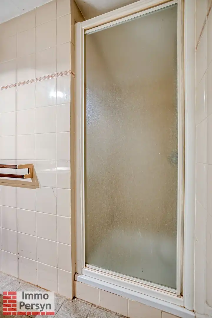 Unieke investeringsopportuniteit: Twee te renoveren woningen met tuin en achteringang foto 20