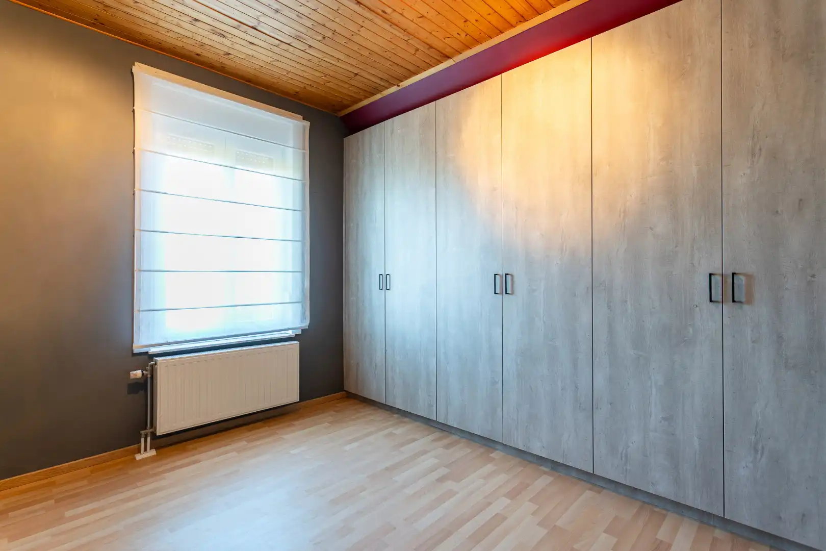 Instapklare driegevelwoning met 4 slpk te Lembeek foto 18