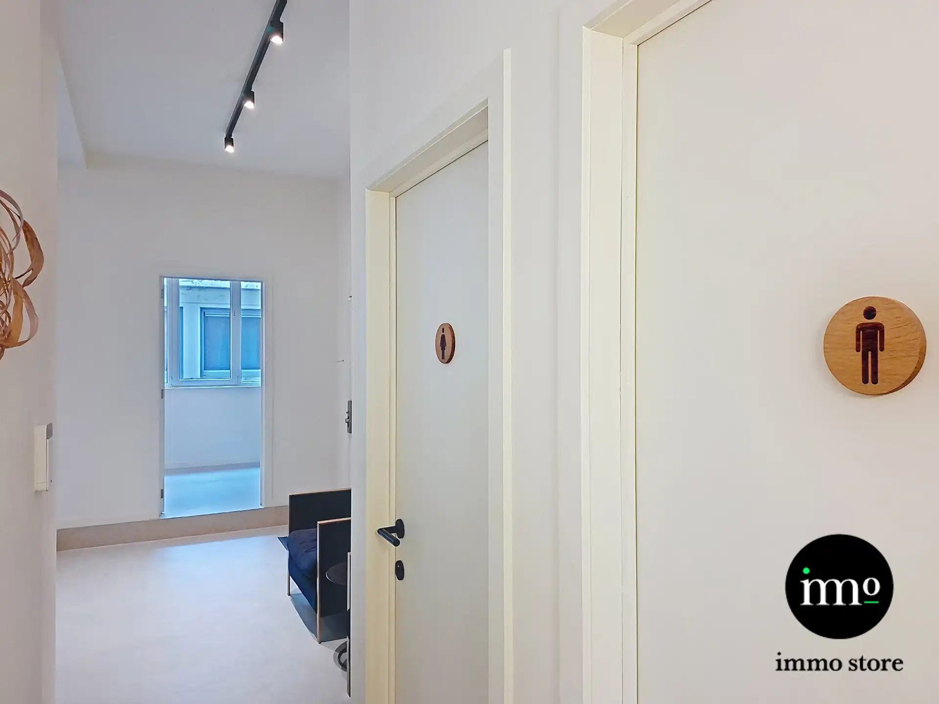 Instapklaar duplex-bureau met 4 parkeerplaatsen foto 6
