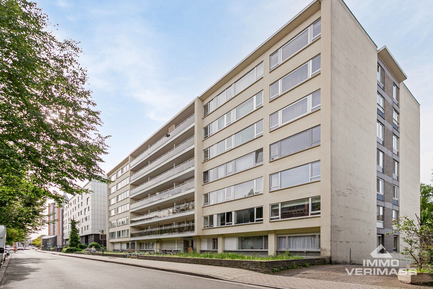 Ondergrondse autostostaanplaats te huur in het centrum van Leuven foto 1