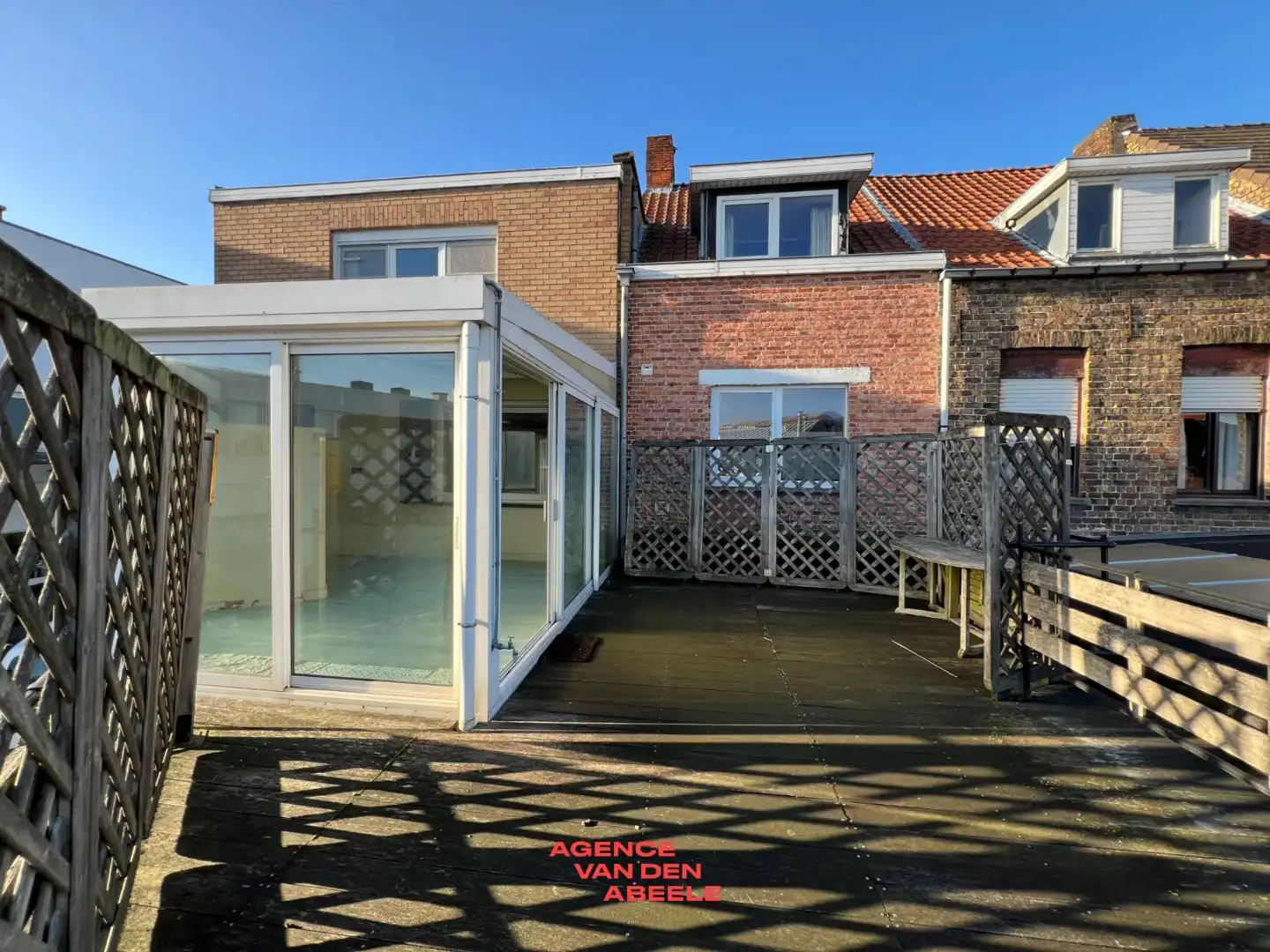 Polyvalente woning met ruime garage en opslagruimte van 155m2 foto 16