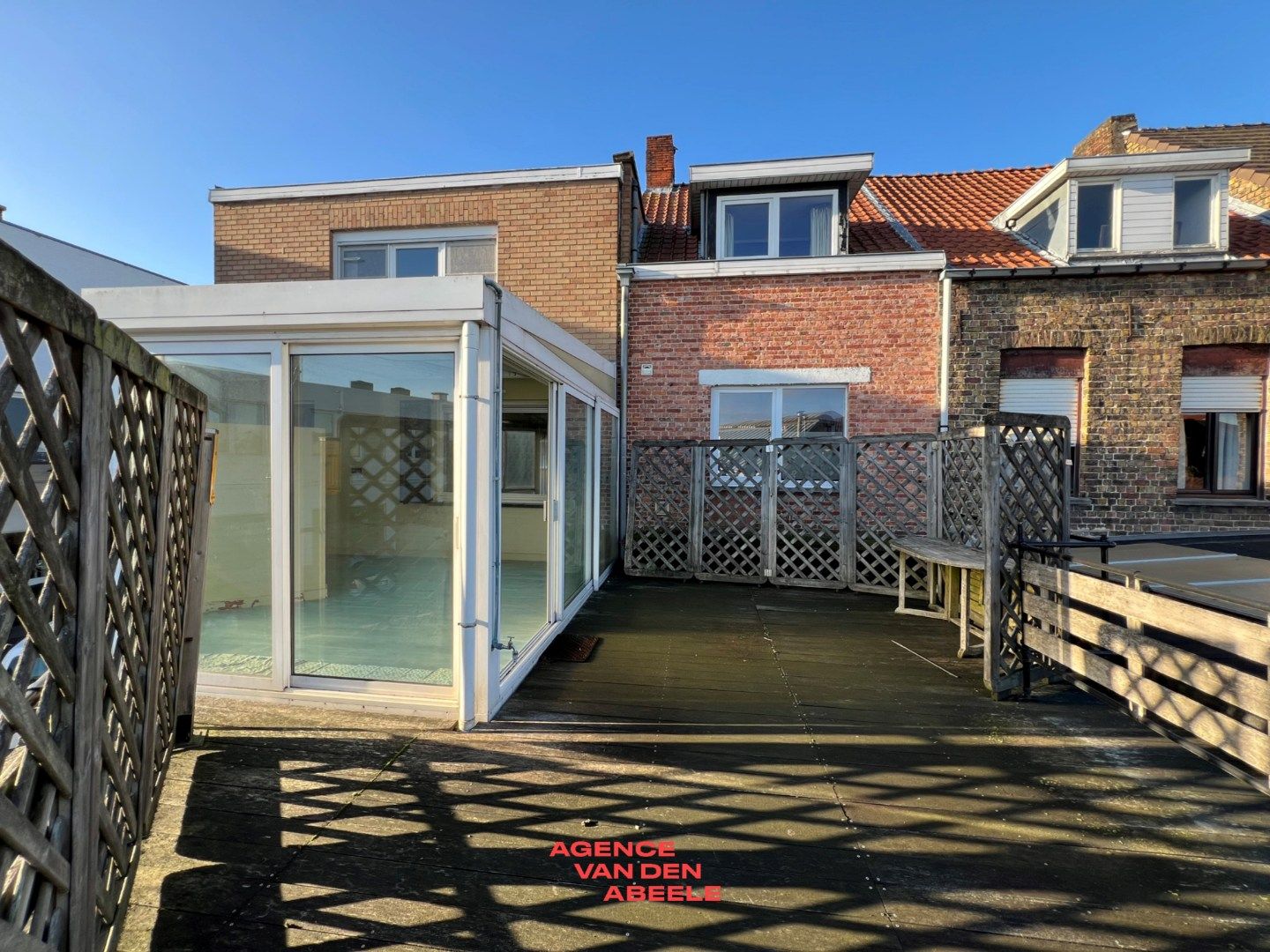 Polyvalente woning met ruime garage en opslagruimte van 155m2 foto 16