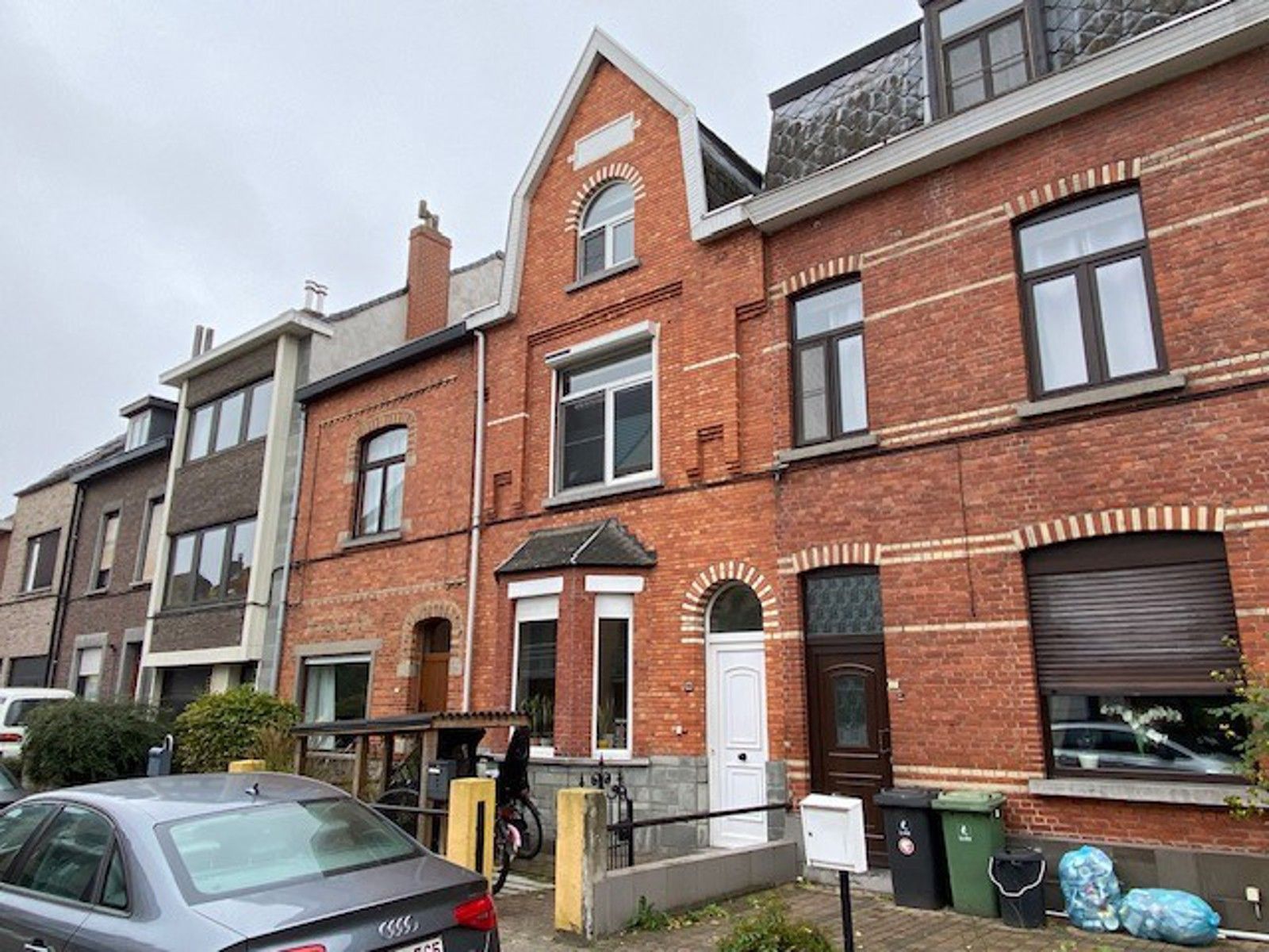 Karaktervolle woning op uitstekende locatie foto 2