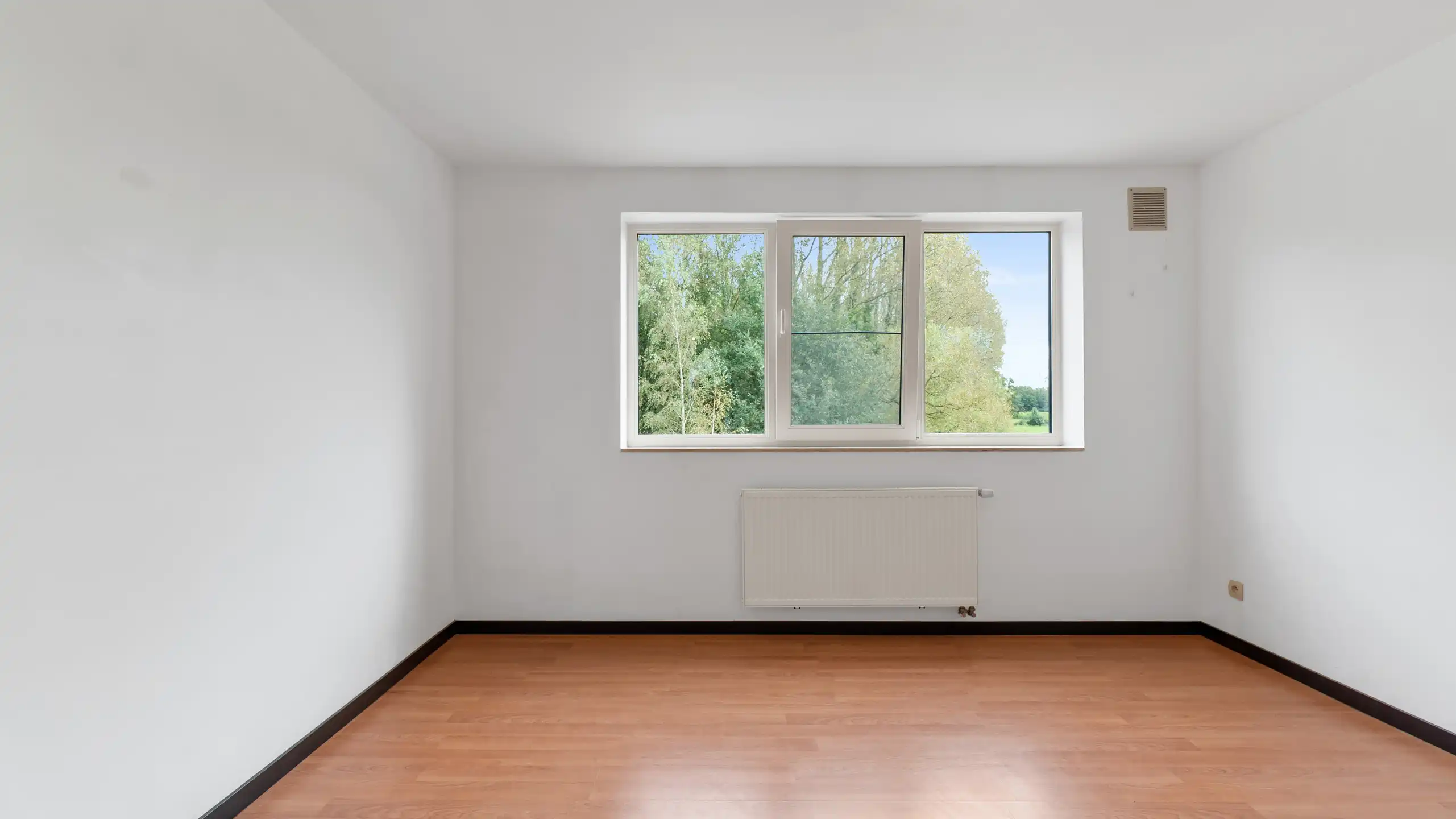 Vernieuwd appartement met 4 slaapkamers in Beringen foto 7