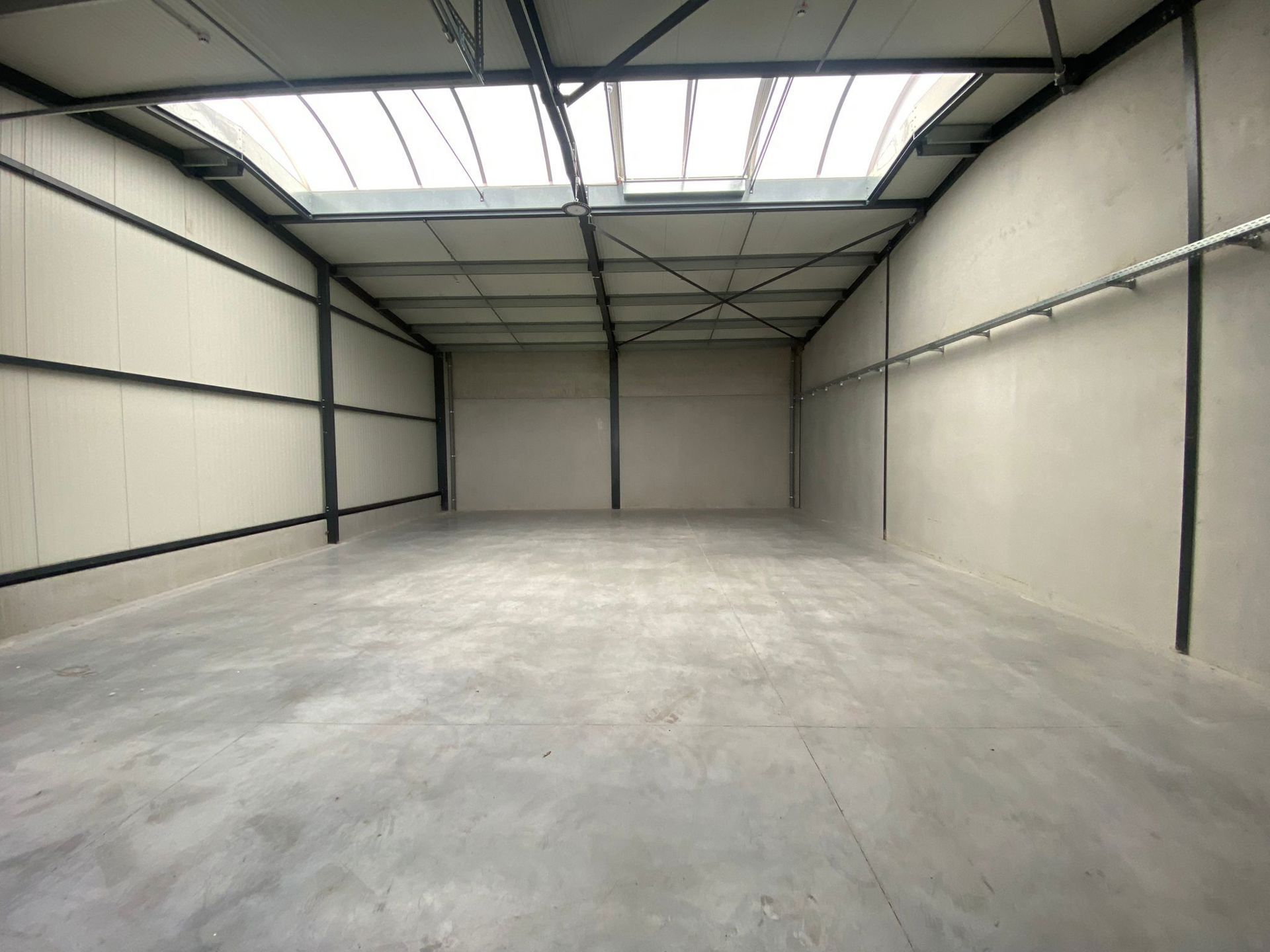 Magazijnen te huur foto 5