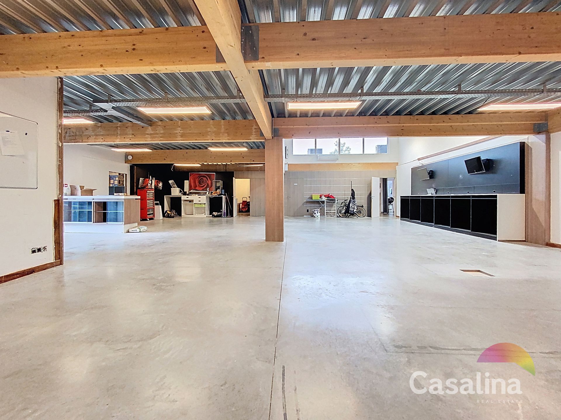 CASALINA Real Estate- Commercieel gelijkvloers van +/- 385m² foto 5