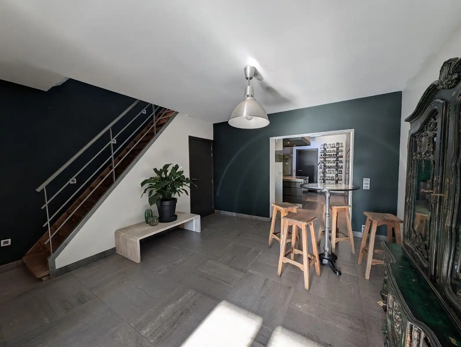 Ruime riante instapklare gezinswoning foto 21