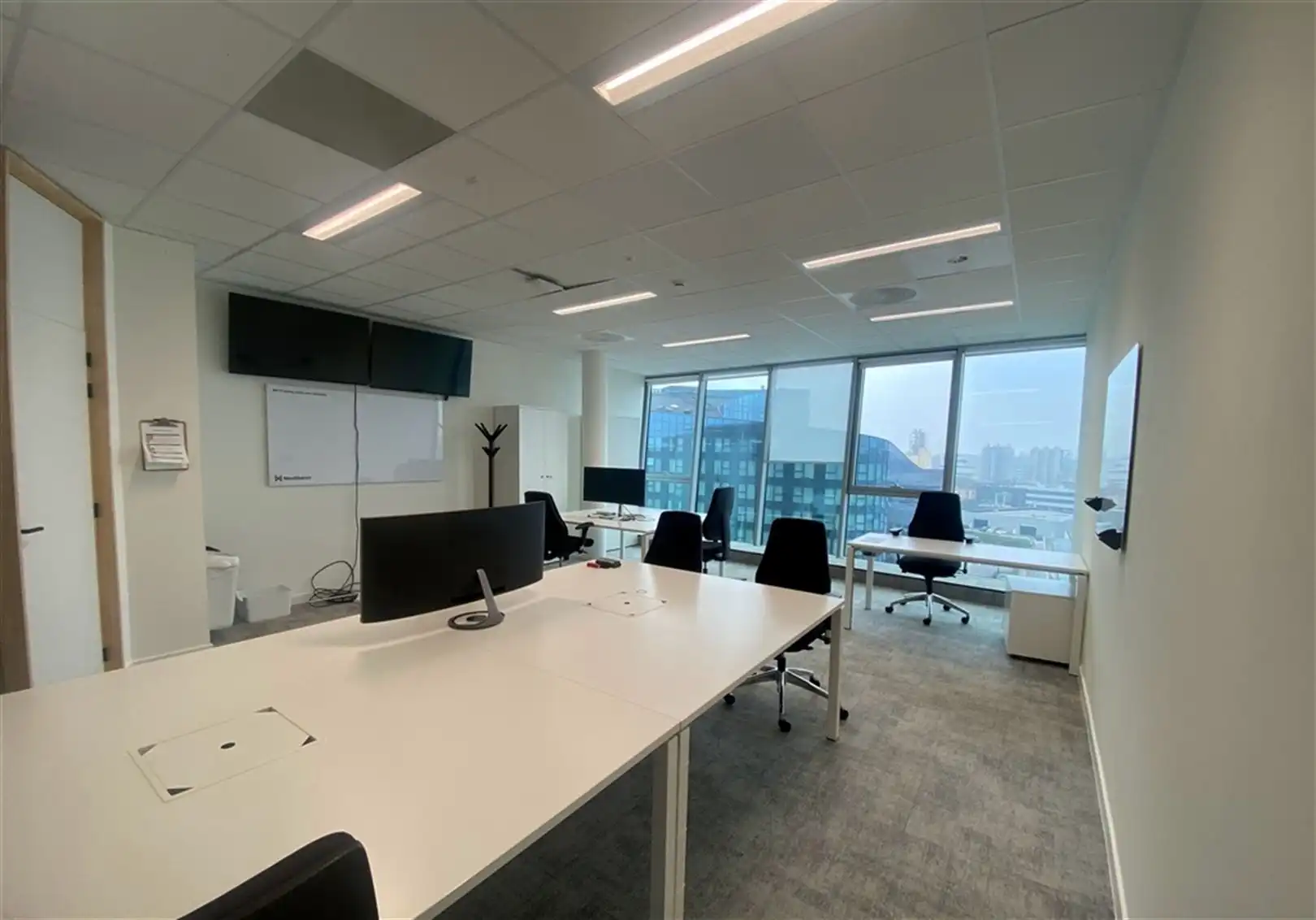 Kantoren in het Meetdistrict in Planet Group Arena foto 14