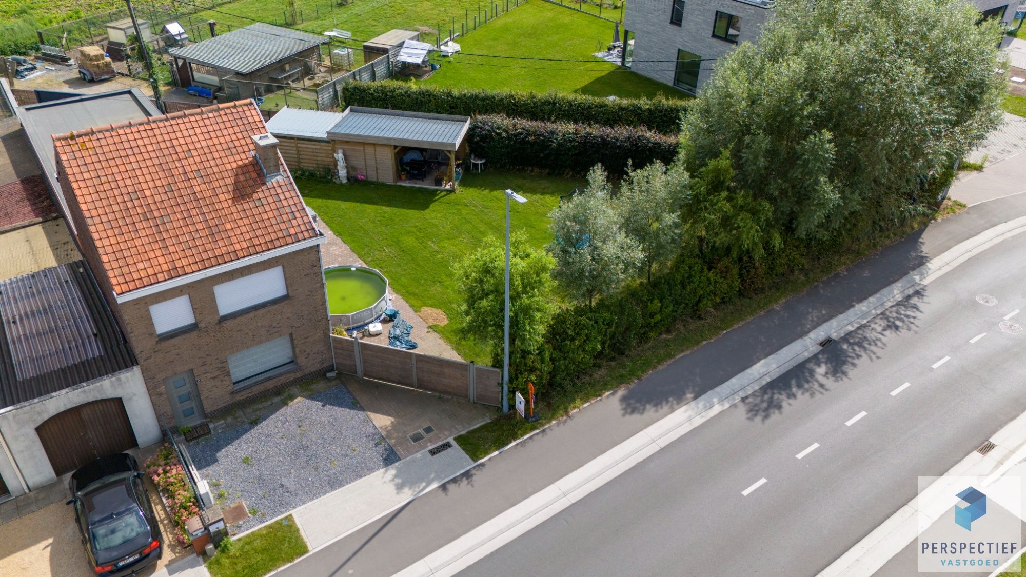 RECENT GERENOVEERDE woning met 3 slaapkamers, carport en zonnige tuin foto 5