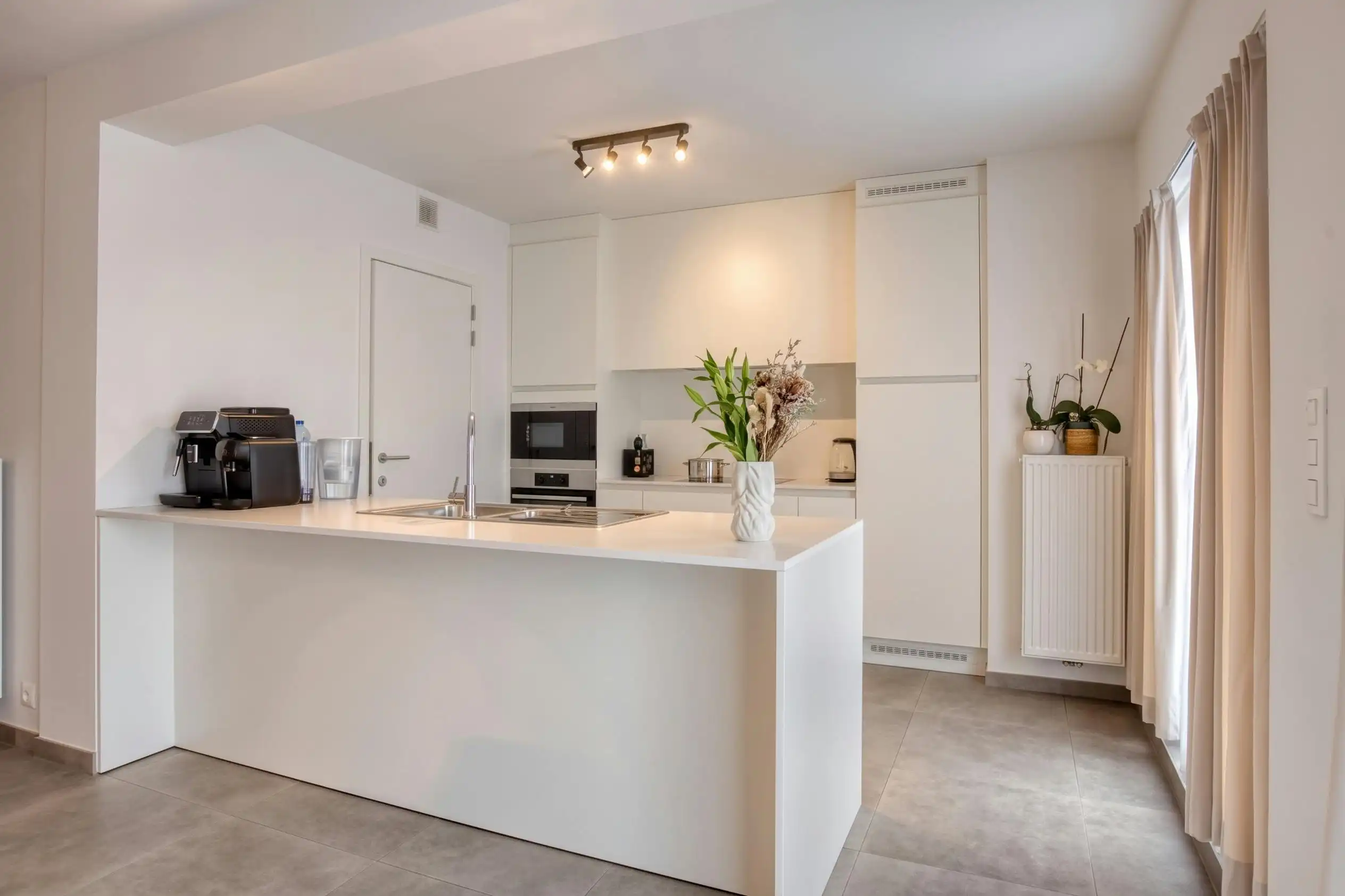 Ruim appartement te koop in Ieper met 3 kamers foto 6