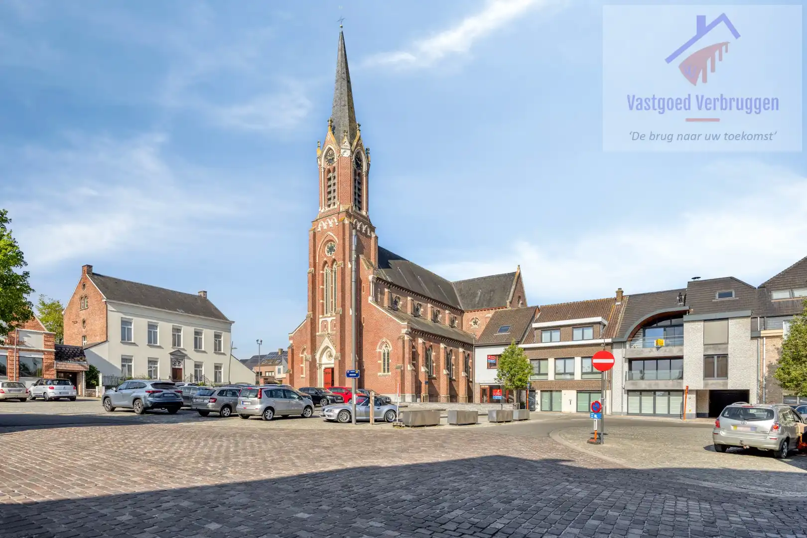 Ruime woning vergund als kamerwoning (3 kamers) met winkelruimte foto 3