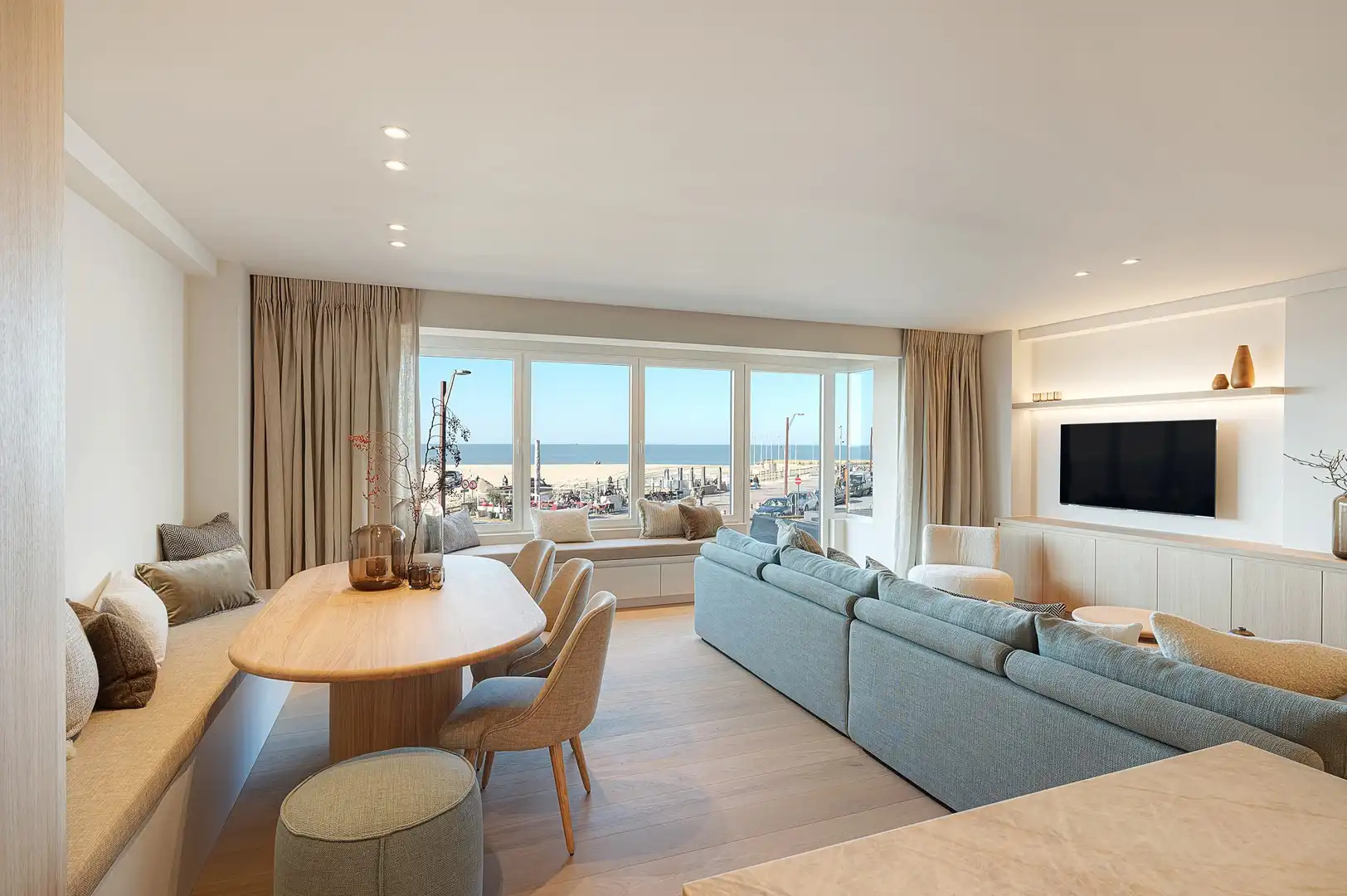 Luxueus gerenoveerd appartement met zeezicht aan Rubensplein. foto 3