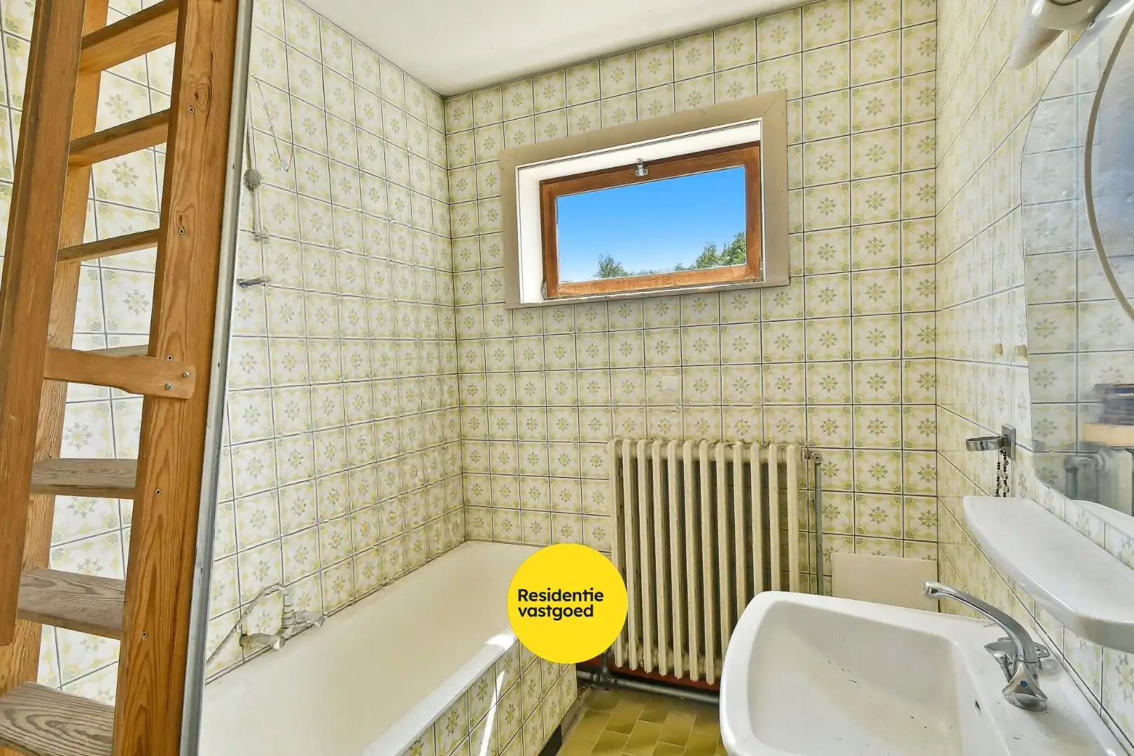 Woning met drie slaapkamers, garage en zonnige tuin foto 20