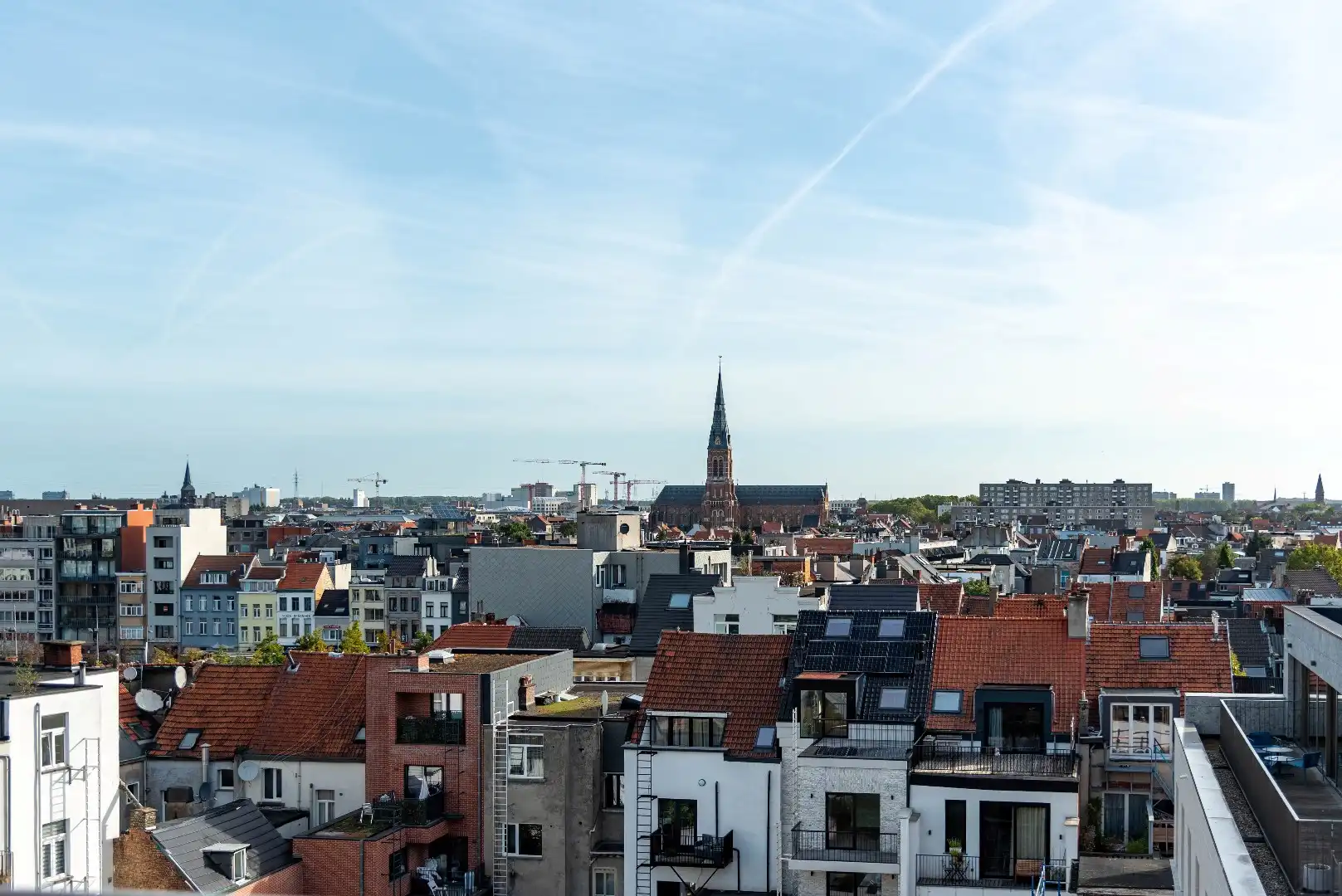 Riant appartement met 2 ruime slaapkamers foto 16