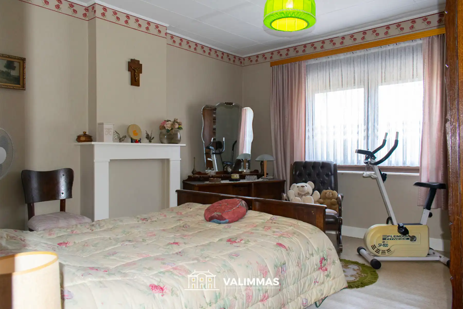 Goed onderhouden rijwoning met terras, tuinhuis en garage... foto 15