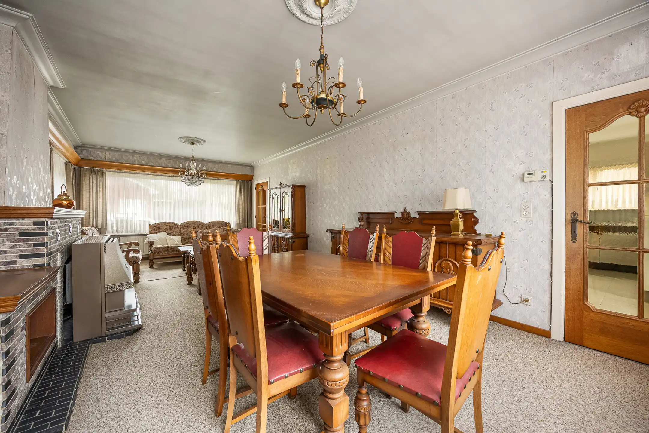 Te renoveren woning met 4 slpk's op toplocatie in Beerse foto 7