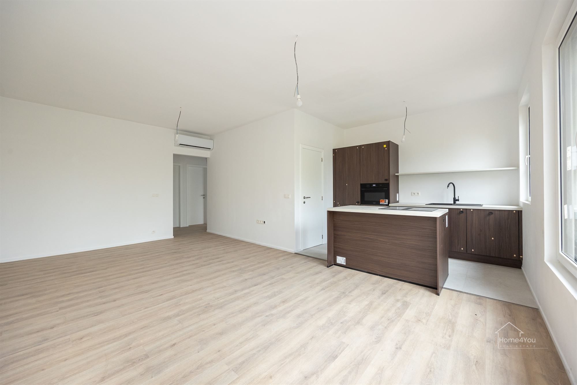 Gerenoveerd 2-slaapkamer appartement in Borsbeek te koop! foto 3