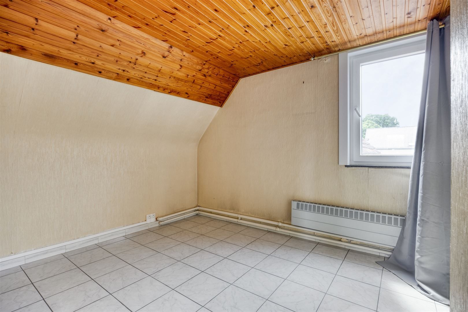 TE KOOP: Woning met 3 slaapkamers op breed perceel! foto 15