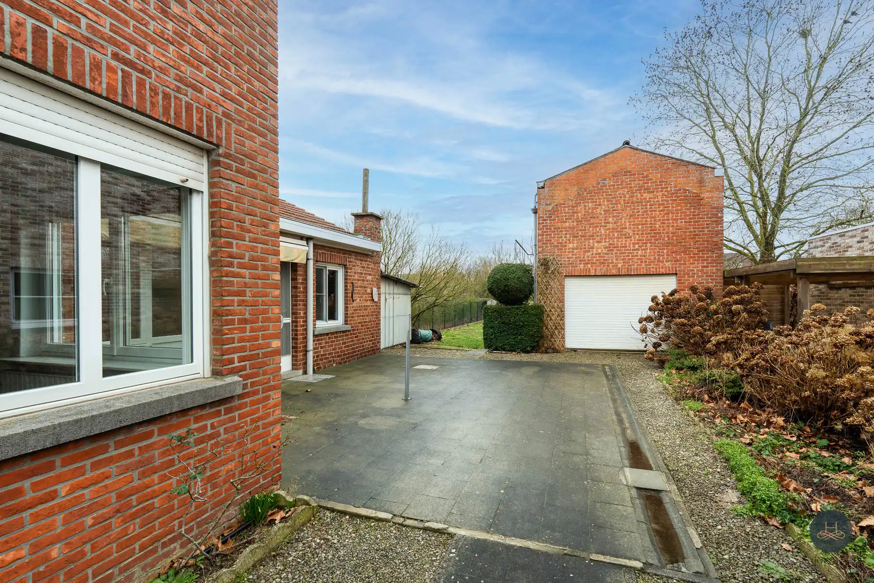 Charmante halfopen woning op 6 are in doodlopende wijk  foto 3