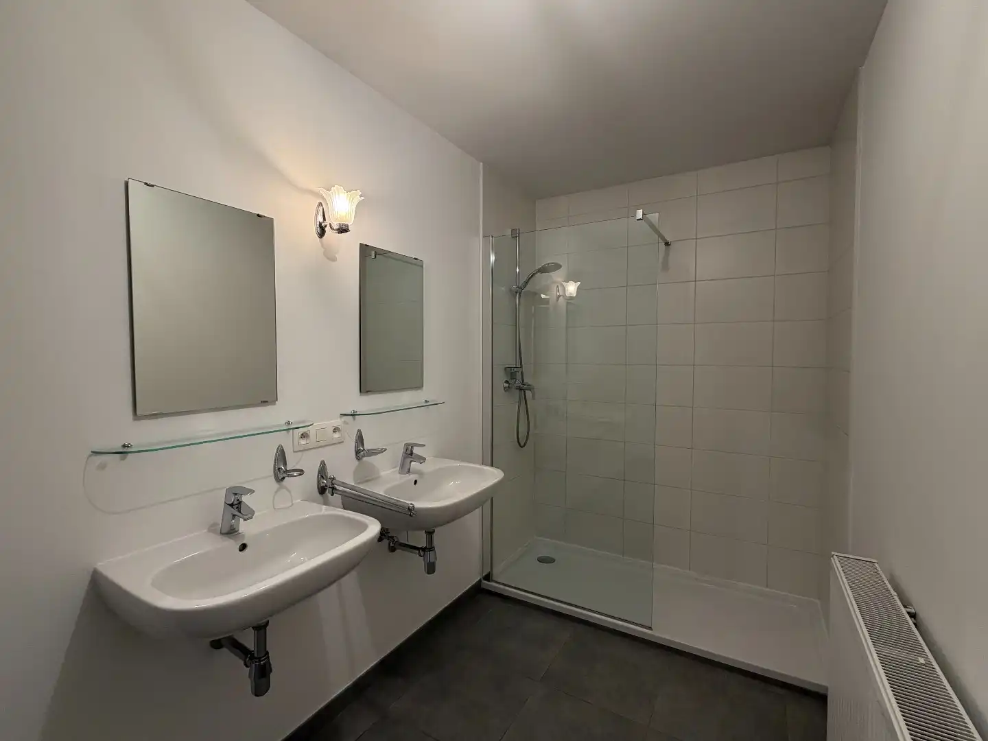 Ruim appartement met 2 slaapkamers op eerste verdieping foto 6