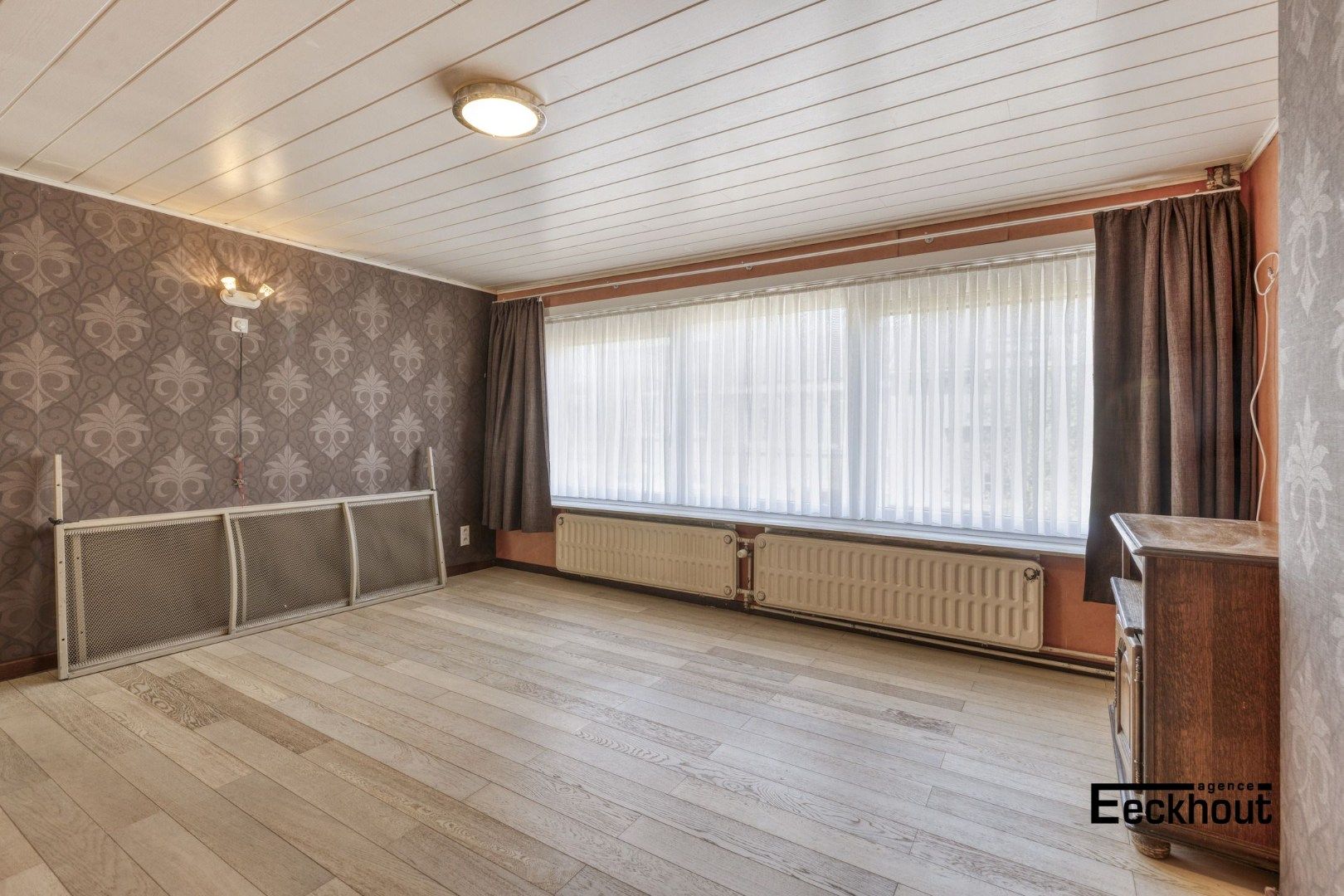 Zeer ruime woning met veel potentieel! foto 15