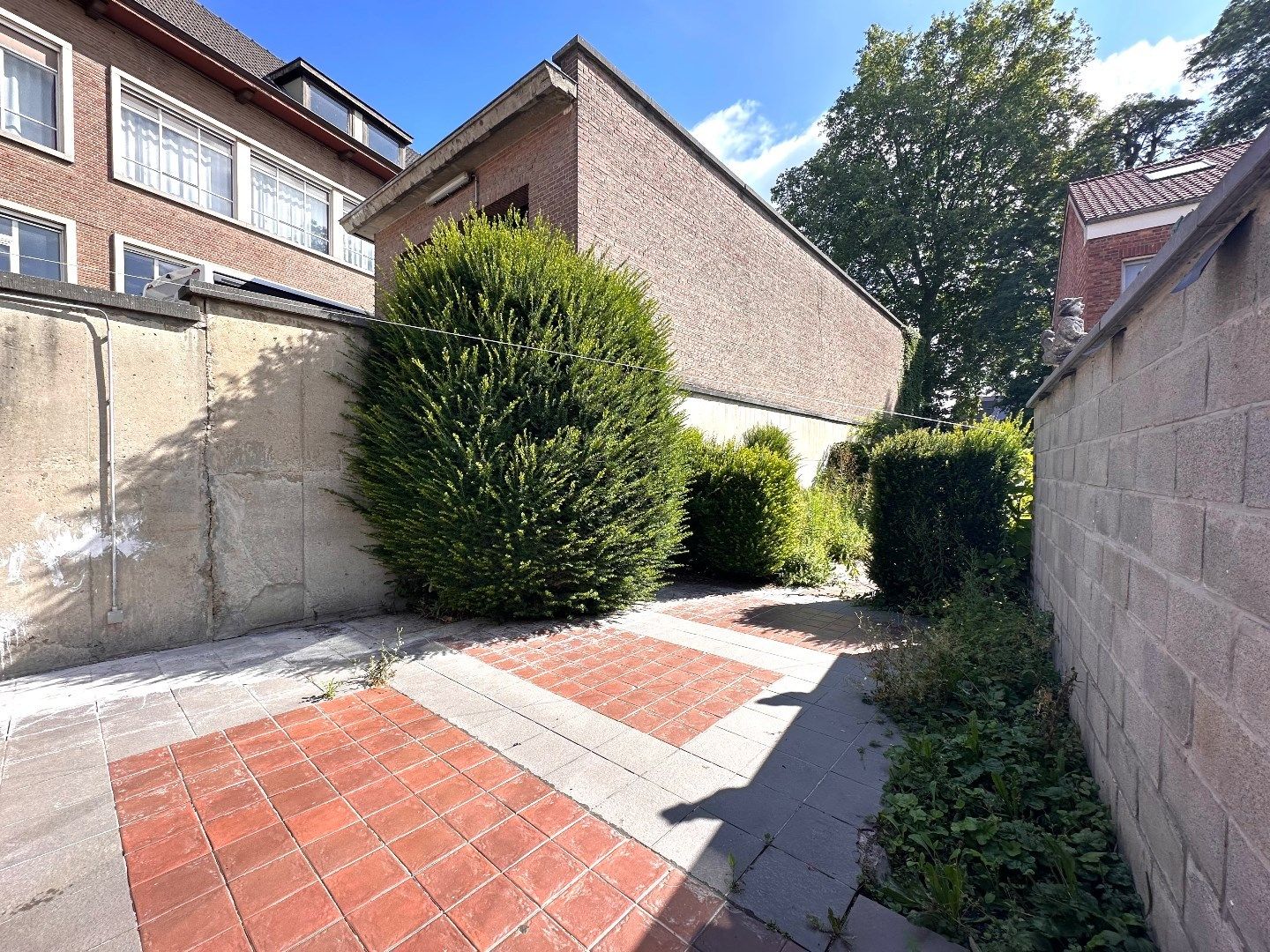 Charmante en ruime woning met 4 slaapkamers en veel potentieel in het hart van Tongeren foto 10