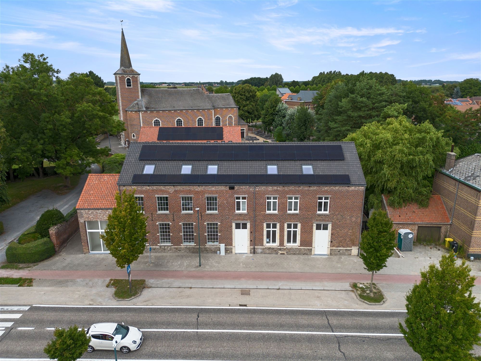 EXCLUSIEF WONEN IN EEN GERESTAUREERDE VIERKANTSHOEVE foto 4