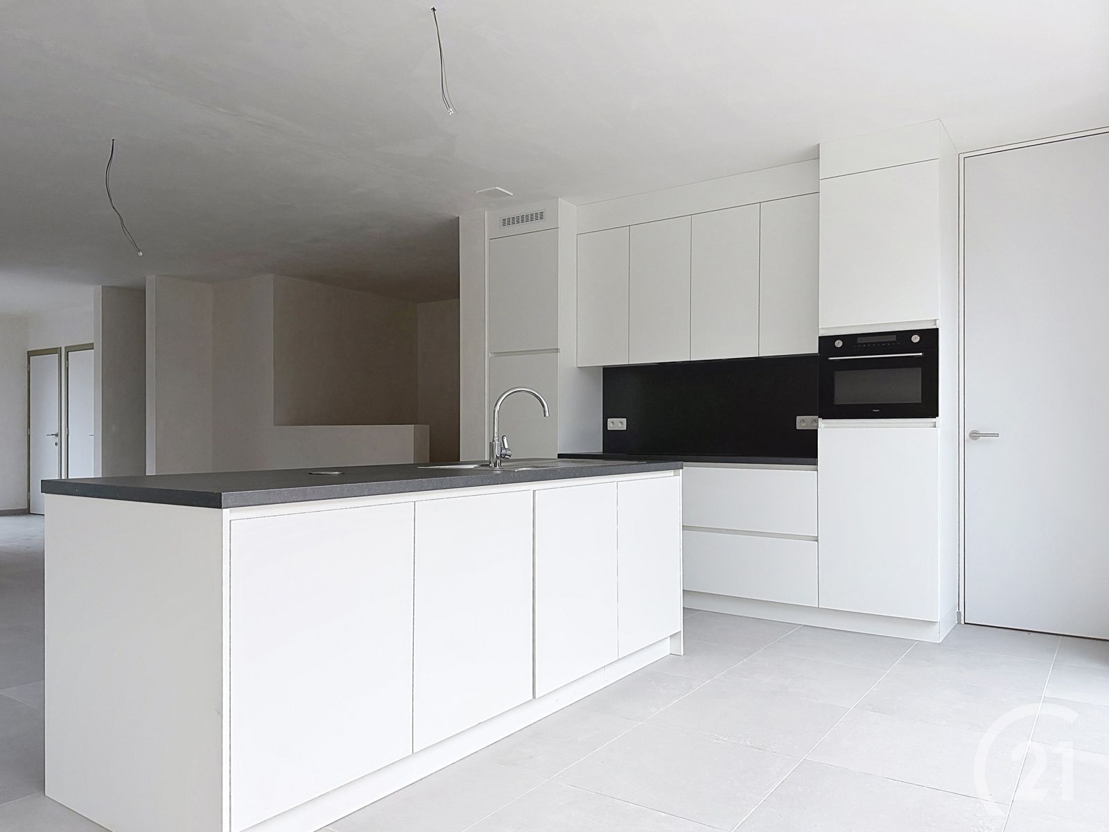 Prachtige nieuwbouwwoning in heel rustige straat te huur! foto 5