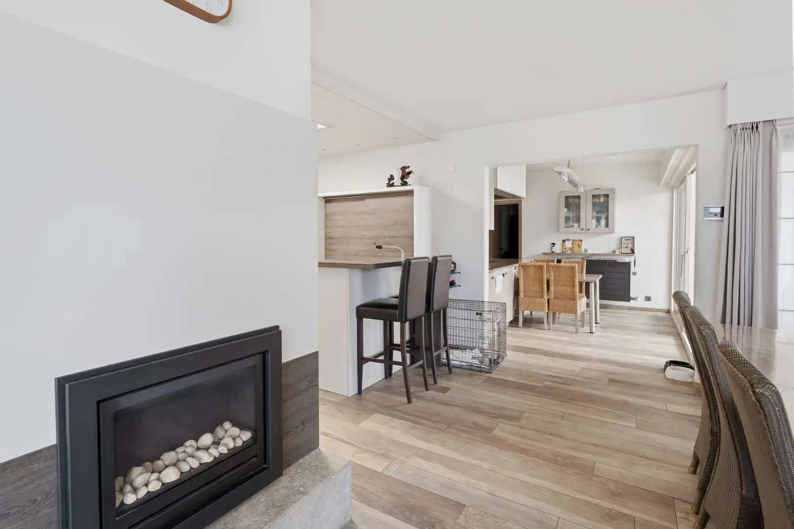 Volledig instapklare bungalow met praktijkruimte foto 6