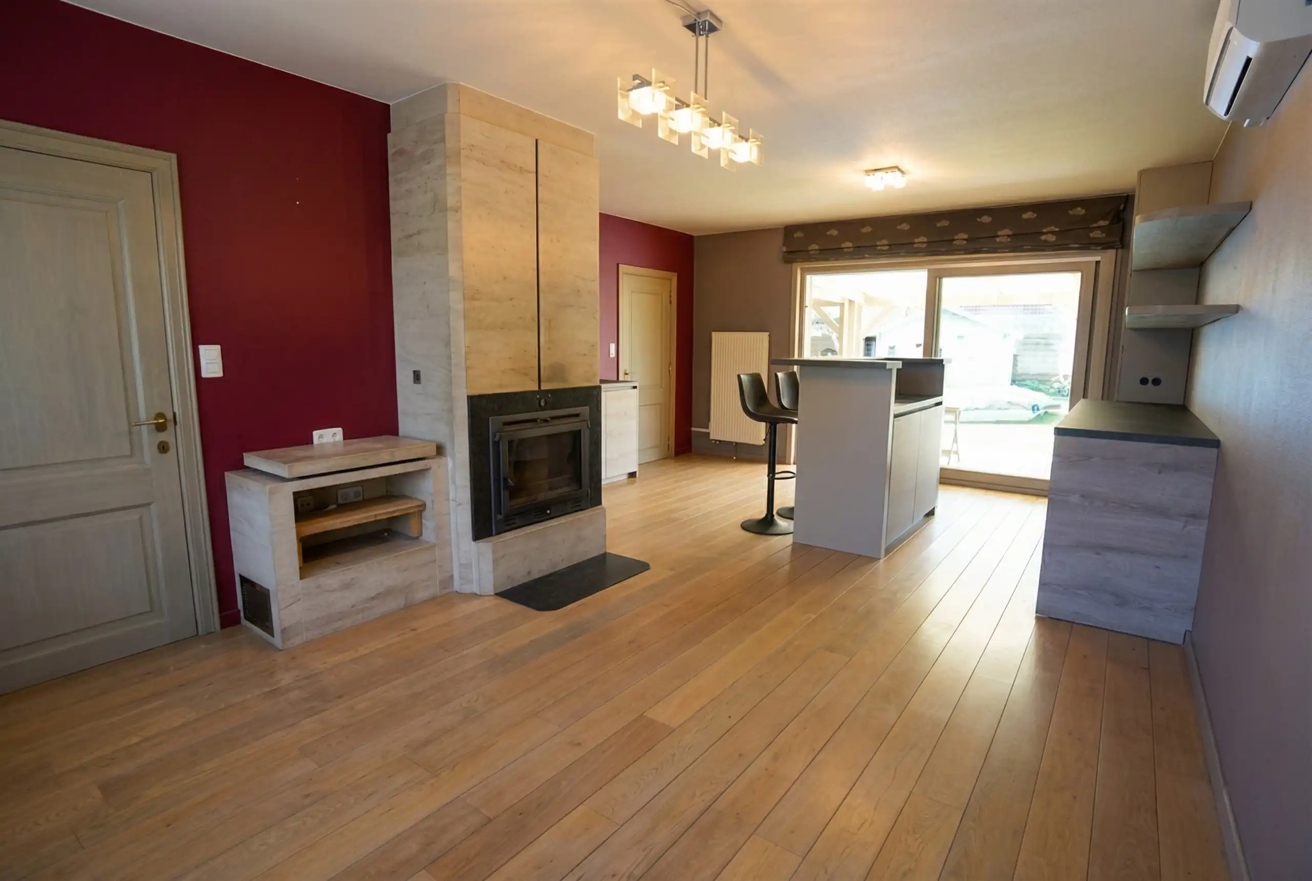 Een verrassing van formaat… halfopen wonen met alle extra’s foto 7