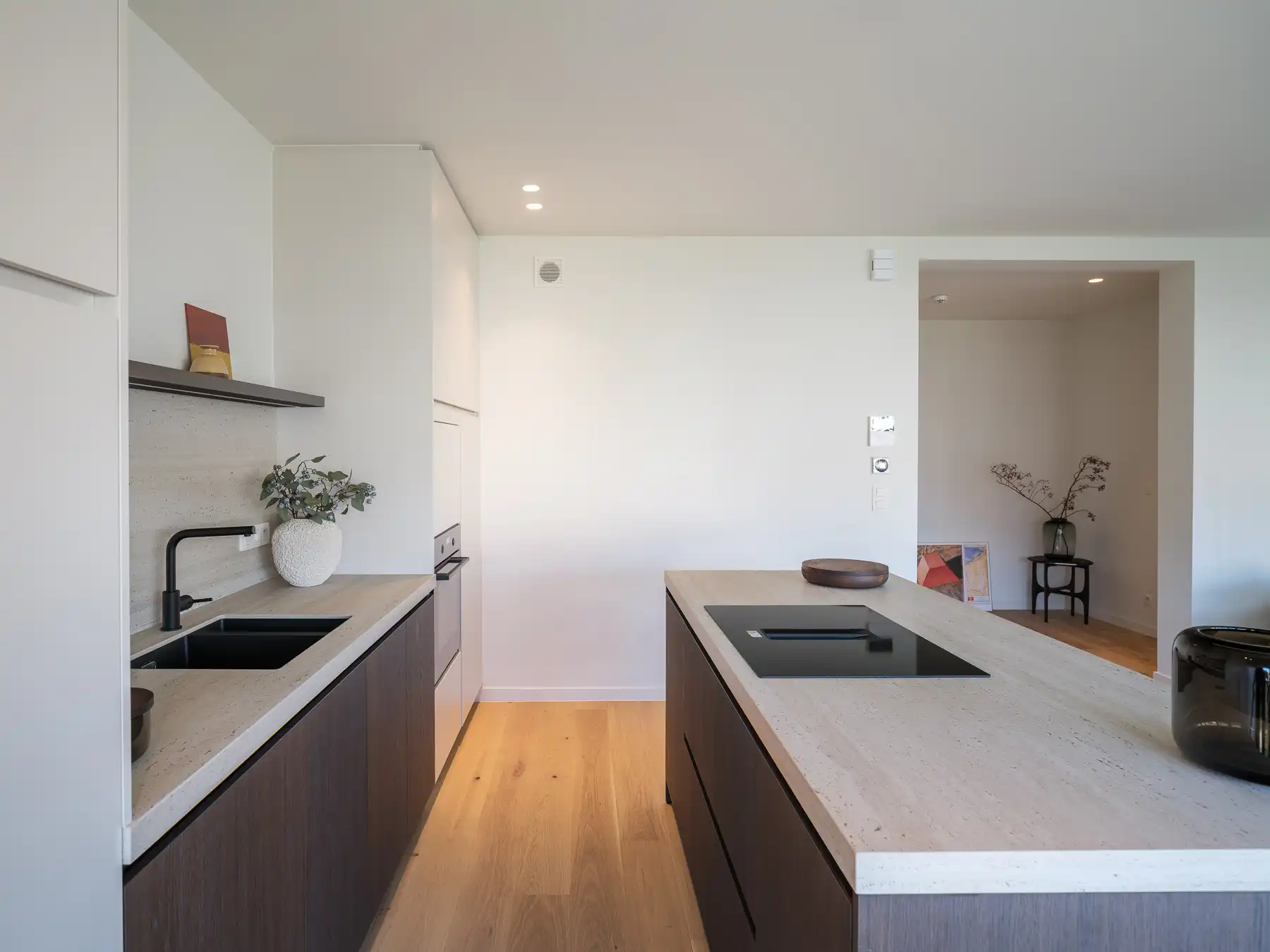 Kwalitatief gerenoveerd 3-slaapkamer appartement aan het water foto 8