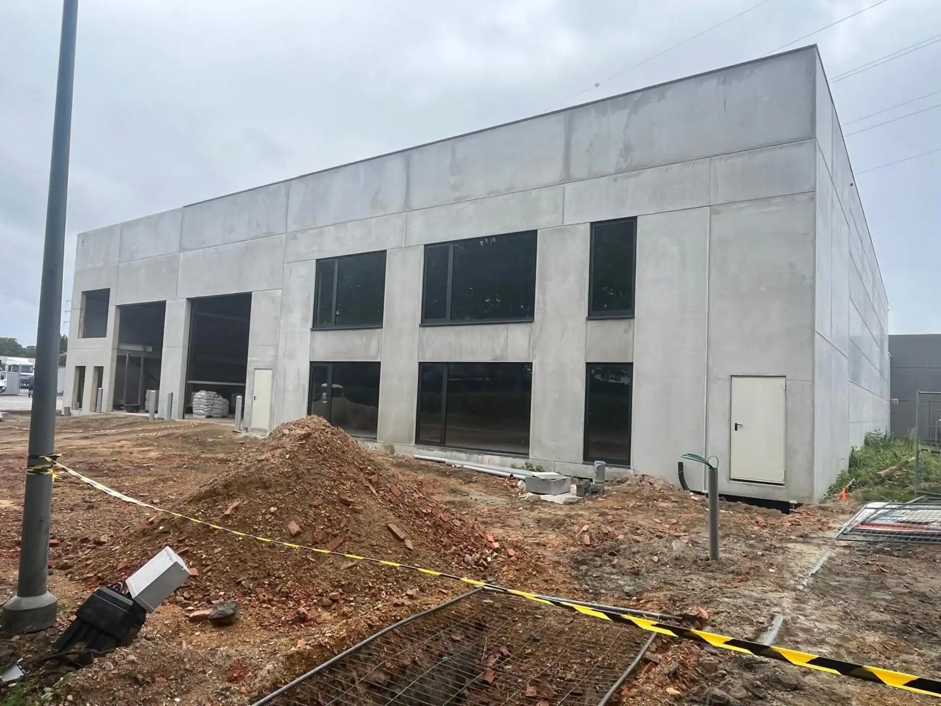 Wommelgem: nieuw magazijn 720m² met kantoren foto 13