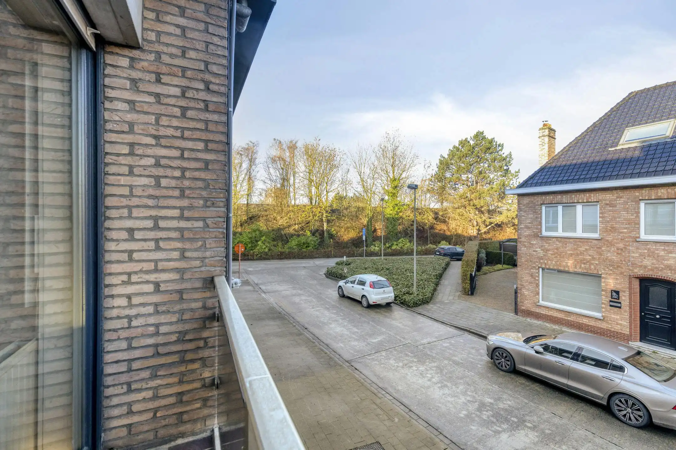 Ruime gezinswoning met 5 slaapkamers te koop in Brugge foto 9