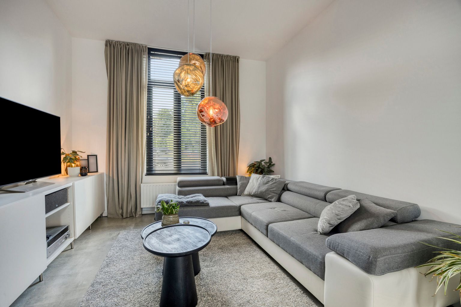 Volledig gerenoveerde rijwoning met stadstuin in Tienen foto 2