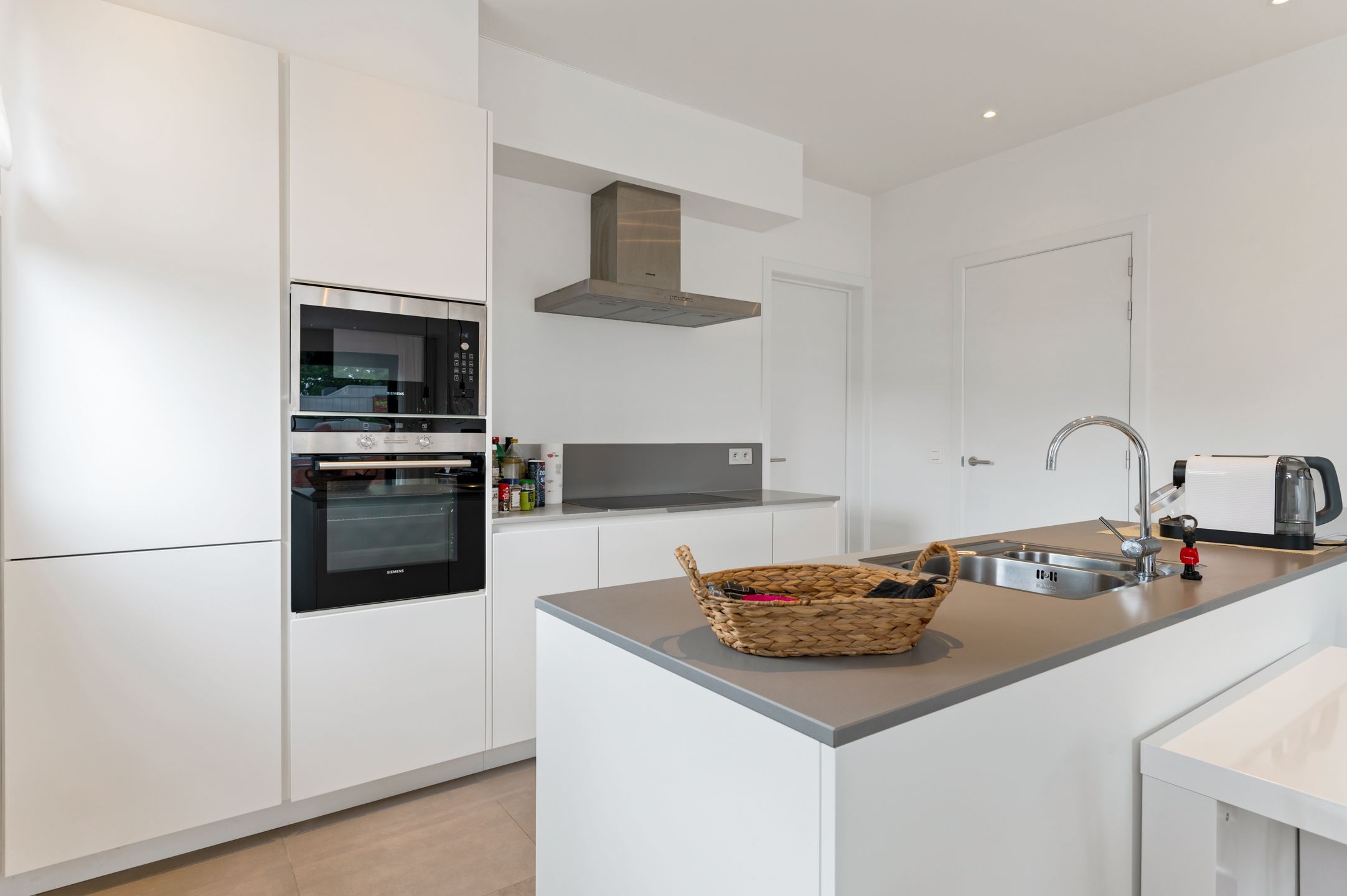 Prachtige penthouse met royaal dakterras op toplocatie ! foto 6