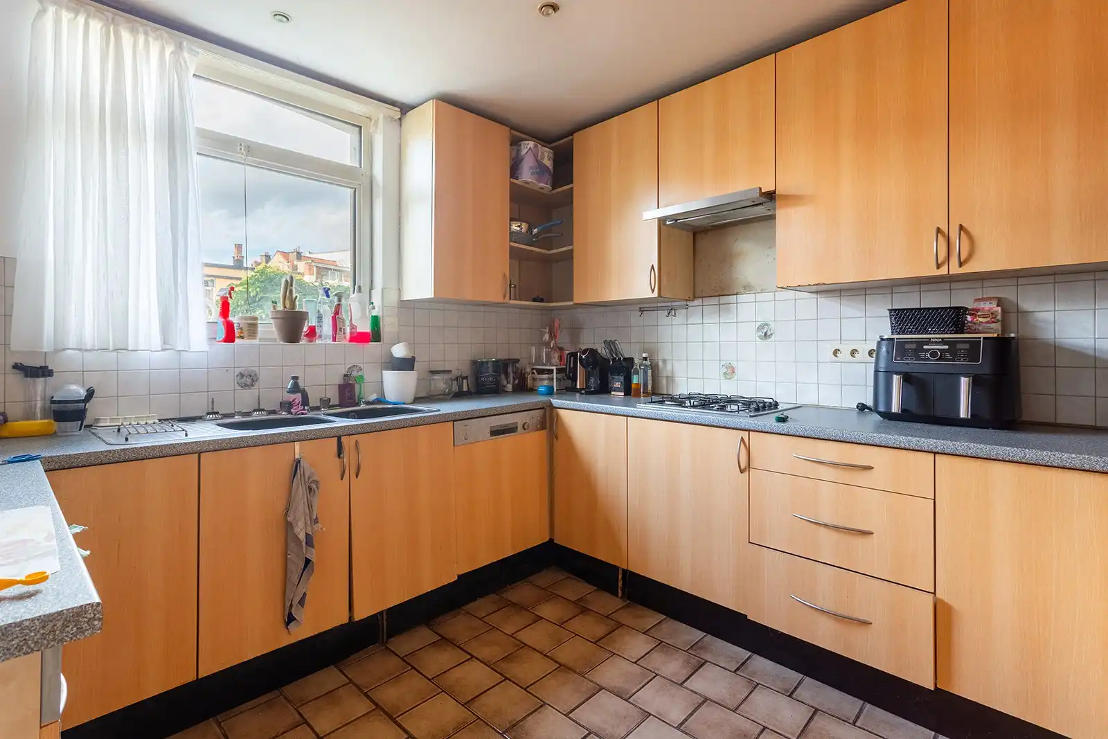 Ruim te renoveren duplex-appartement met 3 slpk en tuin foto 4