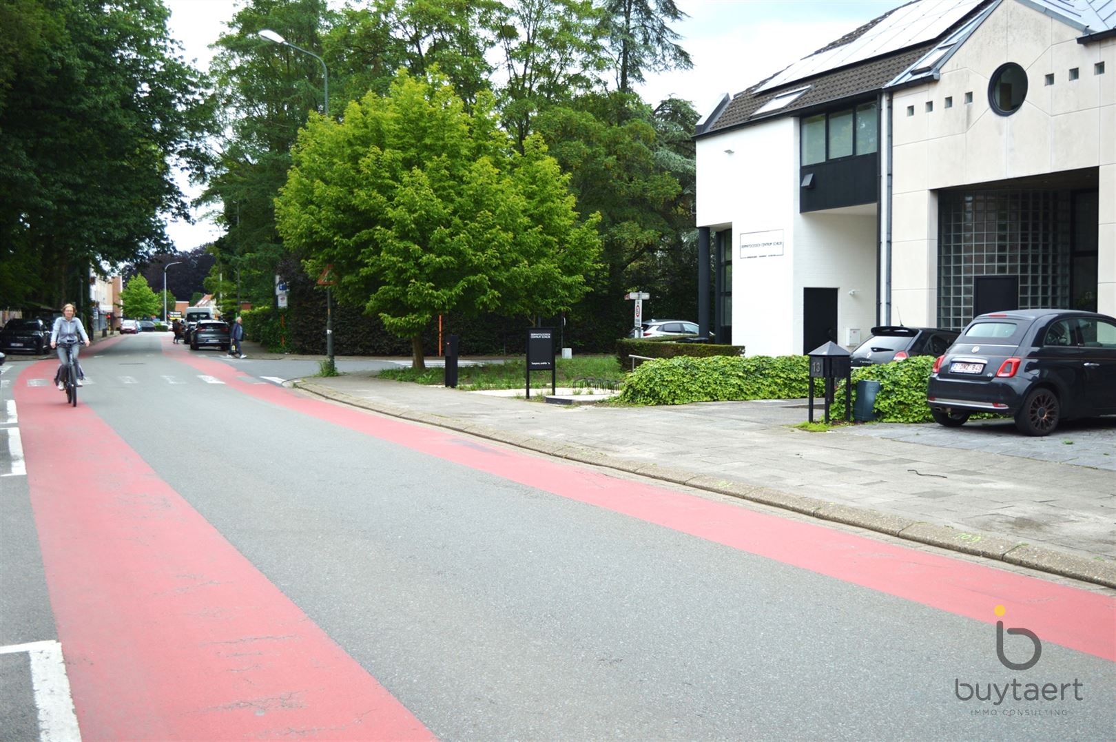 Ruim appartement met twee slpks en parking in Schilde. foto 15