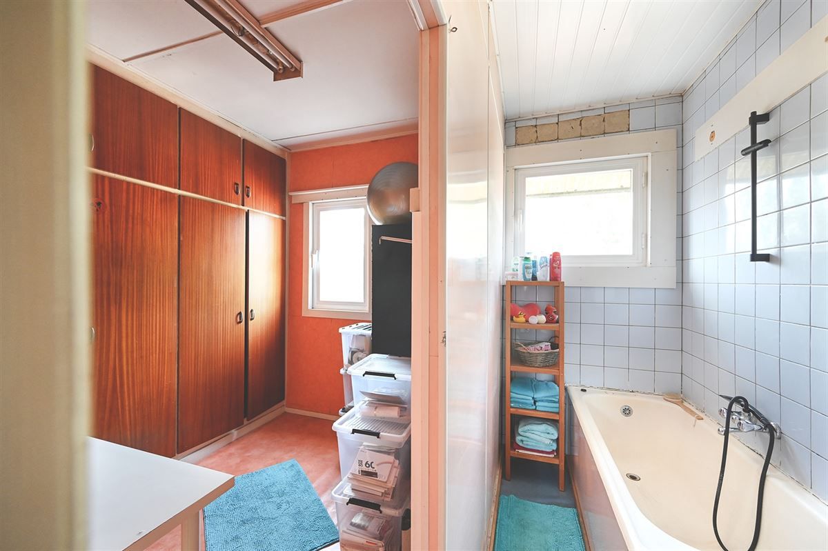 Zeer ruime woning met veel potentieel in het pittoreske Duffel! foto 26