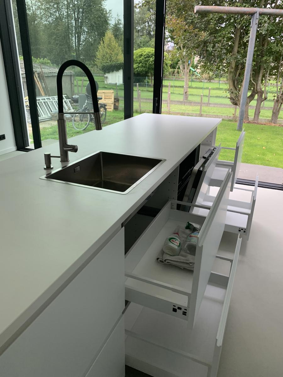 Prachtig gerenoveerde 4 kamers villa met TUIN foto 7