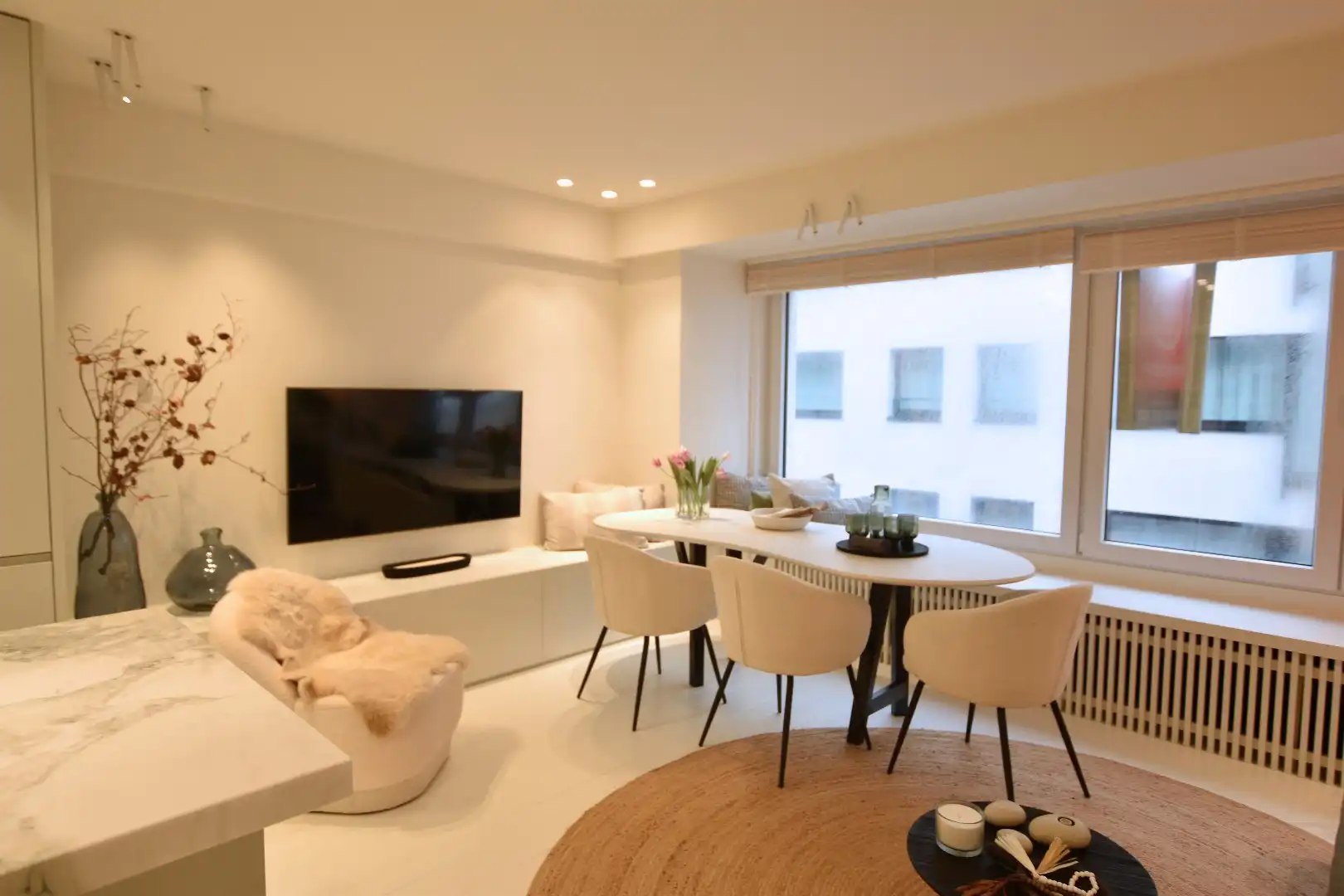 Gerenoveerd appartement met zijdelings zeezicht op een topligging in het Zoute foto 2