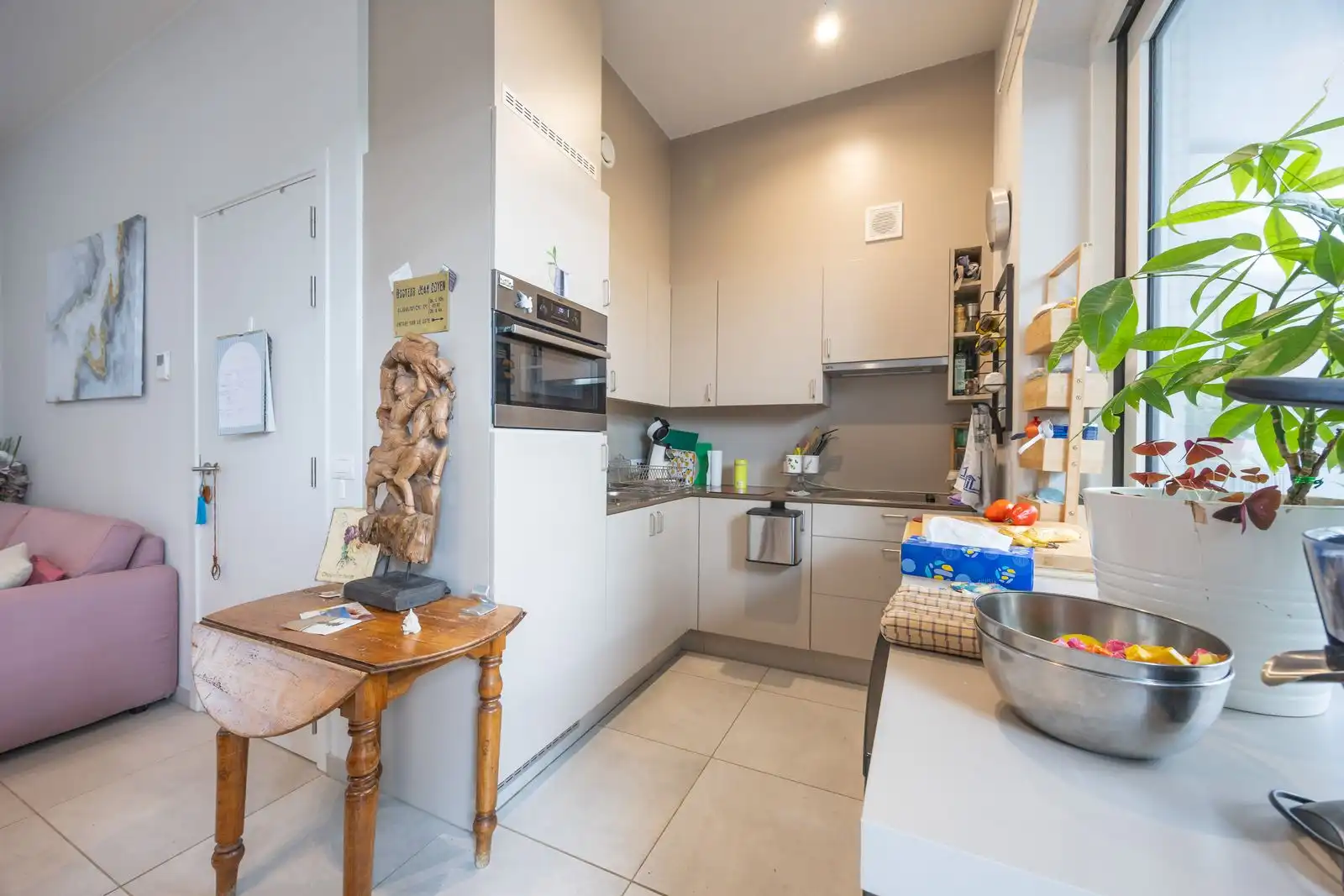 Serviceflat met 1 slpk en terras in jonge residentie op het gelijkvloers in hartje Oostende foto 2