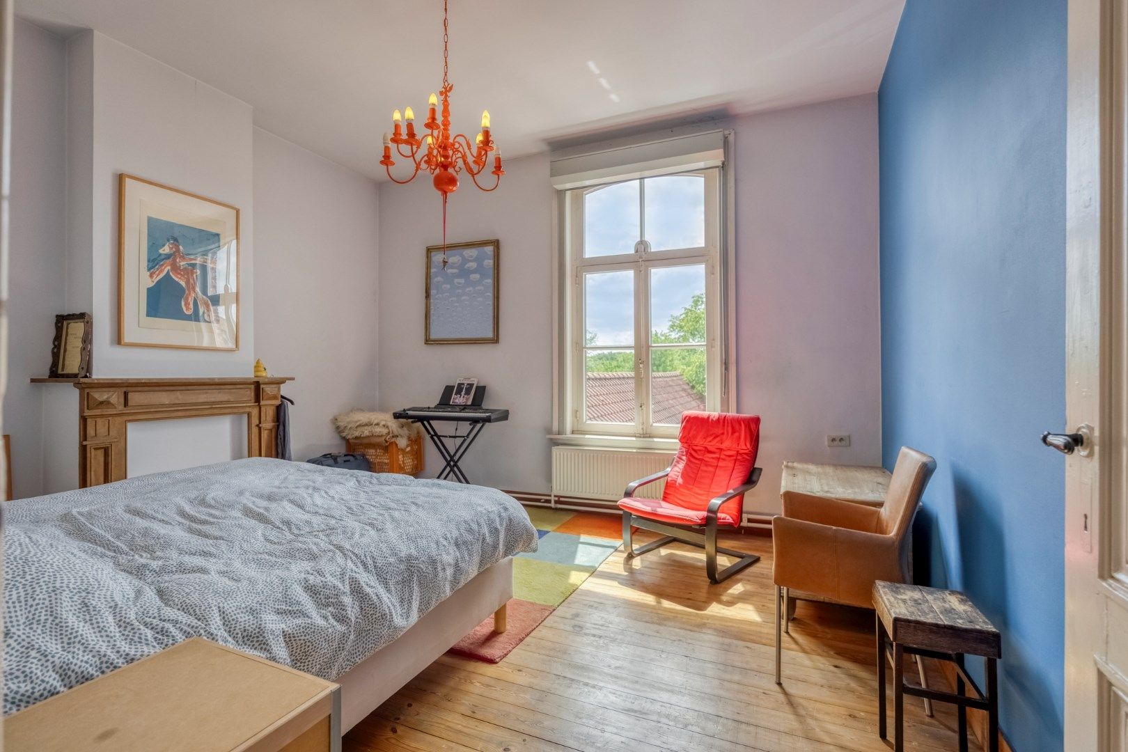 Instapklaar herenhuis met 4/5 slpks, centraal gelegen in Achterbos !  foto 23